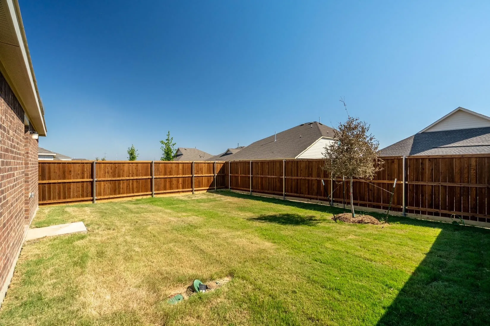 Single Family Residence For Rent in Denton County , 3124 Harper, Little Elm, Texas 75068, 3 Bedroom, 2 Bathroom, 2 Garage spaces, 1,461 Sqft, built in 2022, mls#21321561, Real Estate Agent in Little Elm, Homes For Rent in Denton county, Homes For Rent in Little Elm, Realtor in Little Elm Texas, Real Estate Brokerage Independent Realty Texas, Luminita Cordes Realtor