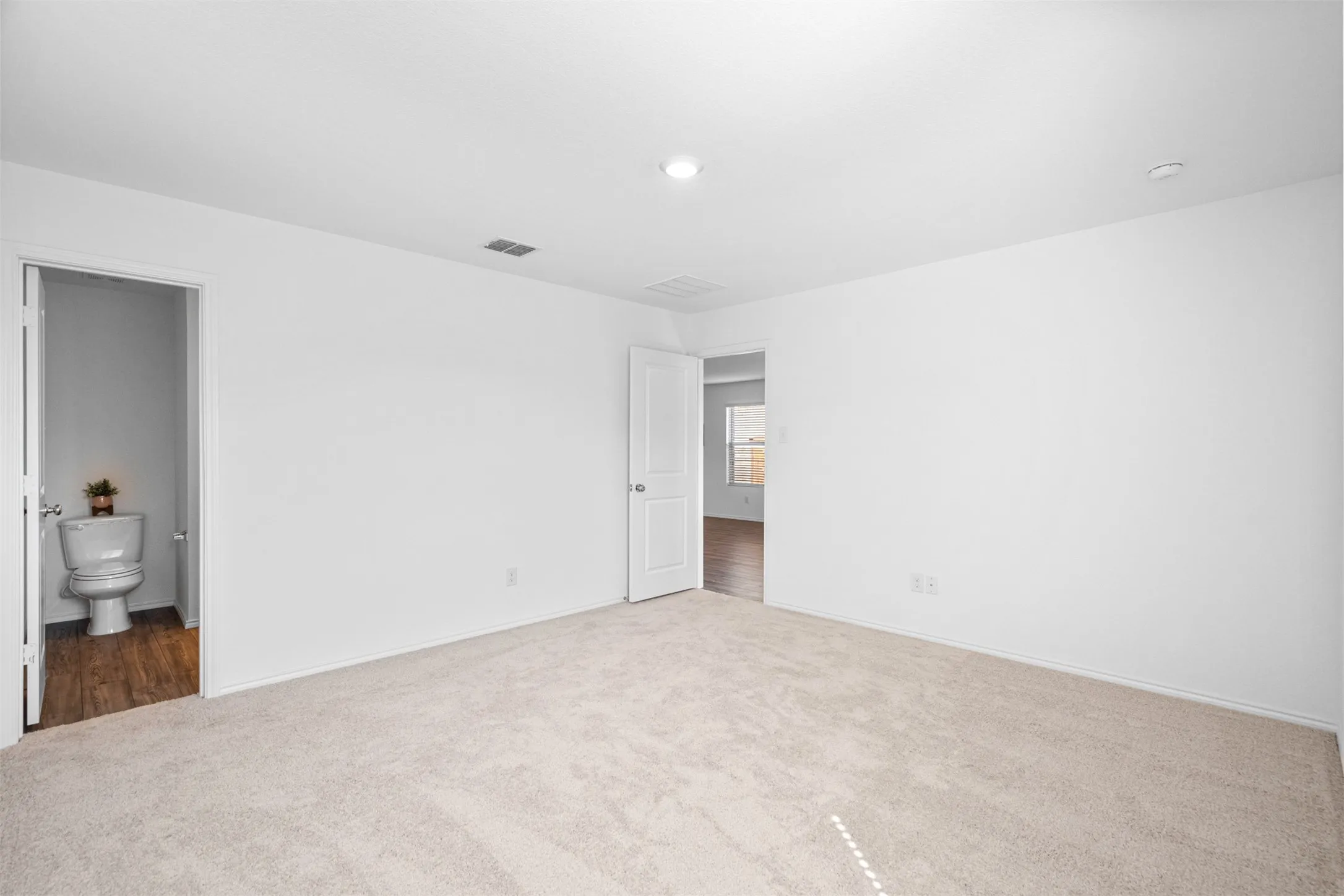 Single Family Residence For Rent in Denton County , 3124 Harper, Little Elm, Texas 75068, 3 Bedroom, 2 Bathroom, 2 Garage spaces, 1,461 Sqft, built in 2022, mls#21321561, Real Estate Agent in Little Elm, Homes For Rent in Denton county, Homes For Rent in Little Elm, Realtor in Little Elm Texas, Real Estate Brokerage Independent Realty Texas, Luminita Cordes Realtor