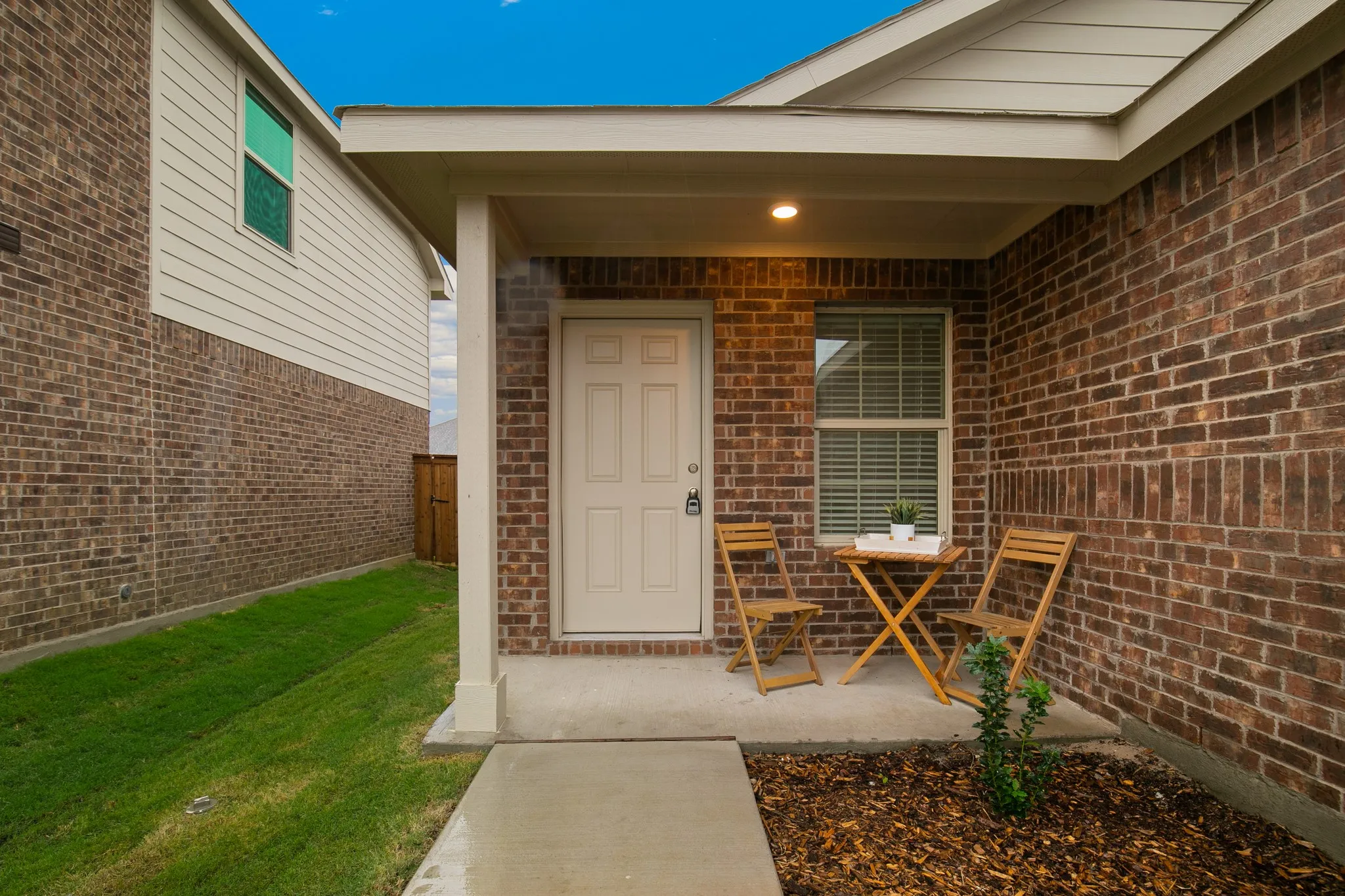 Single Family Residence For Rent in Denton County , 3124 Harper, Little Elm, Texas 75068, 3 Bedroom, 2 Bathroom, 2 Garage spaces, 1,461 Sqft, built in 2022, mls#21321561, Real Estate Agent in Little Elm, Homes For Rent in Denton county, Homes For Rent in Little Elm, Realtor in Little Elm Texas, Real Estate Brokerage Independent Realty Texas, Luminita Cordes Realtor