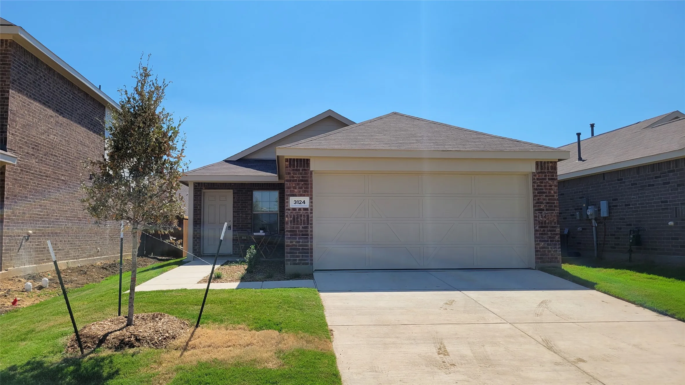 Single Family Residence For Rent in Denton County , 3124 Harper, Little Elm, Texas 75068, 3 Bedroom, 2 Bathroom, 2 Garage spaces, 1,461 Sqft, built in 2022, mls#21321561, Real Estate Agent in Little Elm, Homes For Rent in Denton county, Homes For Rent in Little Elm, Realtor in Little Elm Texas, Real Estate Brokerage Independent Realty Texas, Luminita Cordes Realtor