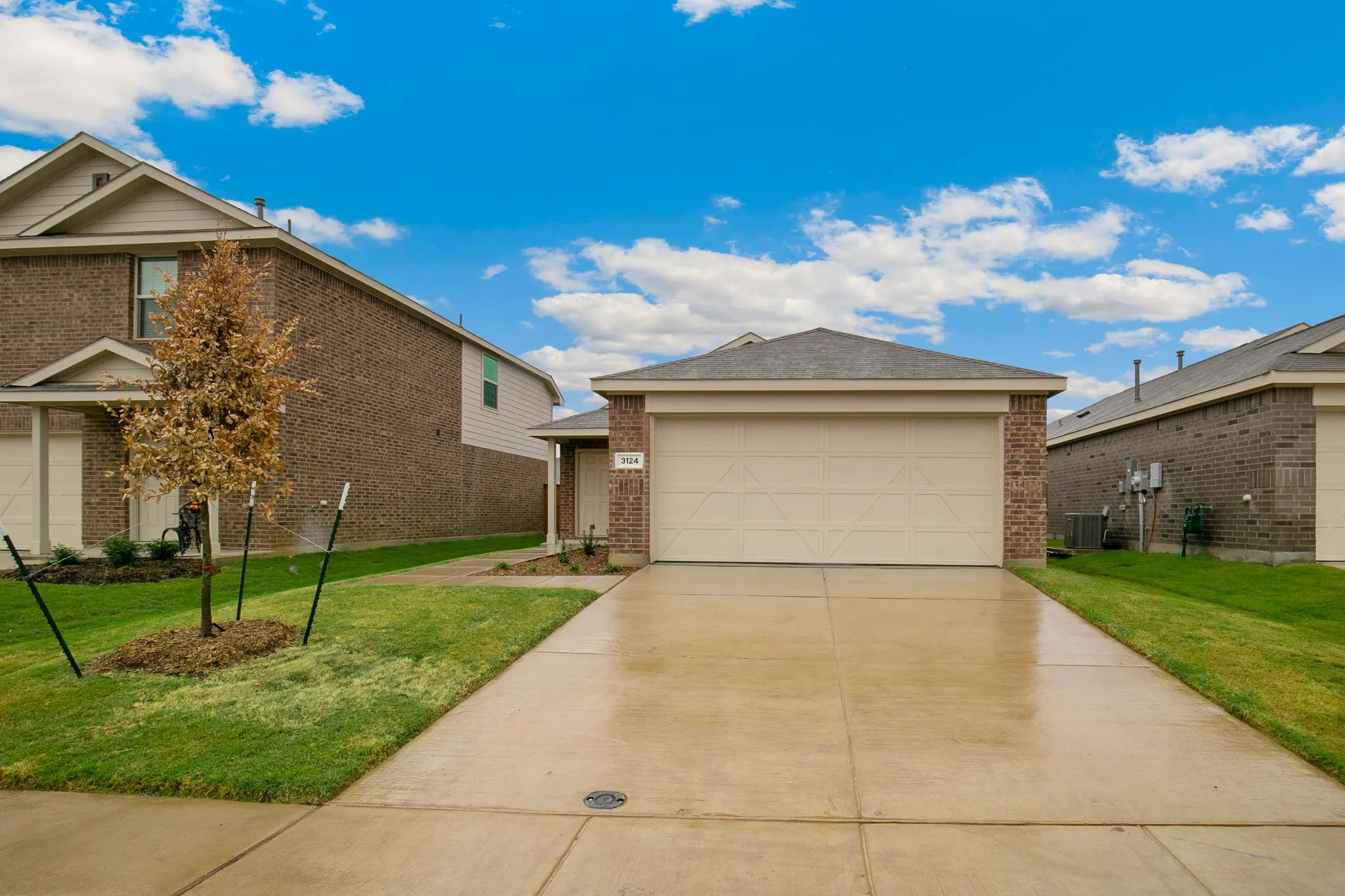 Single Family Residence For Rent in Denton County , 3124 Harper, Little Elm, Texas 75068, 3 Bedroom, 2 Bathroom, 2 Garage spaces, 1,461 Sqft, built in 2022, mls#21321561, Real Estate Agent in Little Elm, Homes For Rent in Denton county, Homes For Rent in Little Elm, Realtor in Little Elm Texas, Real Estate Brokerage Independent Realty Texas, Luminita Cordes Realtor