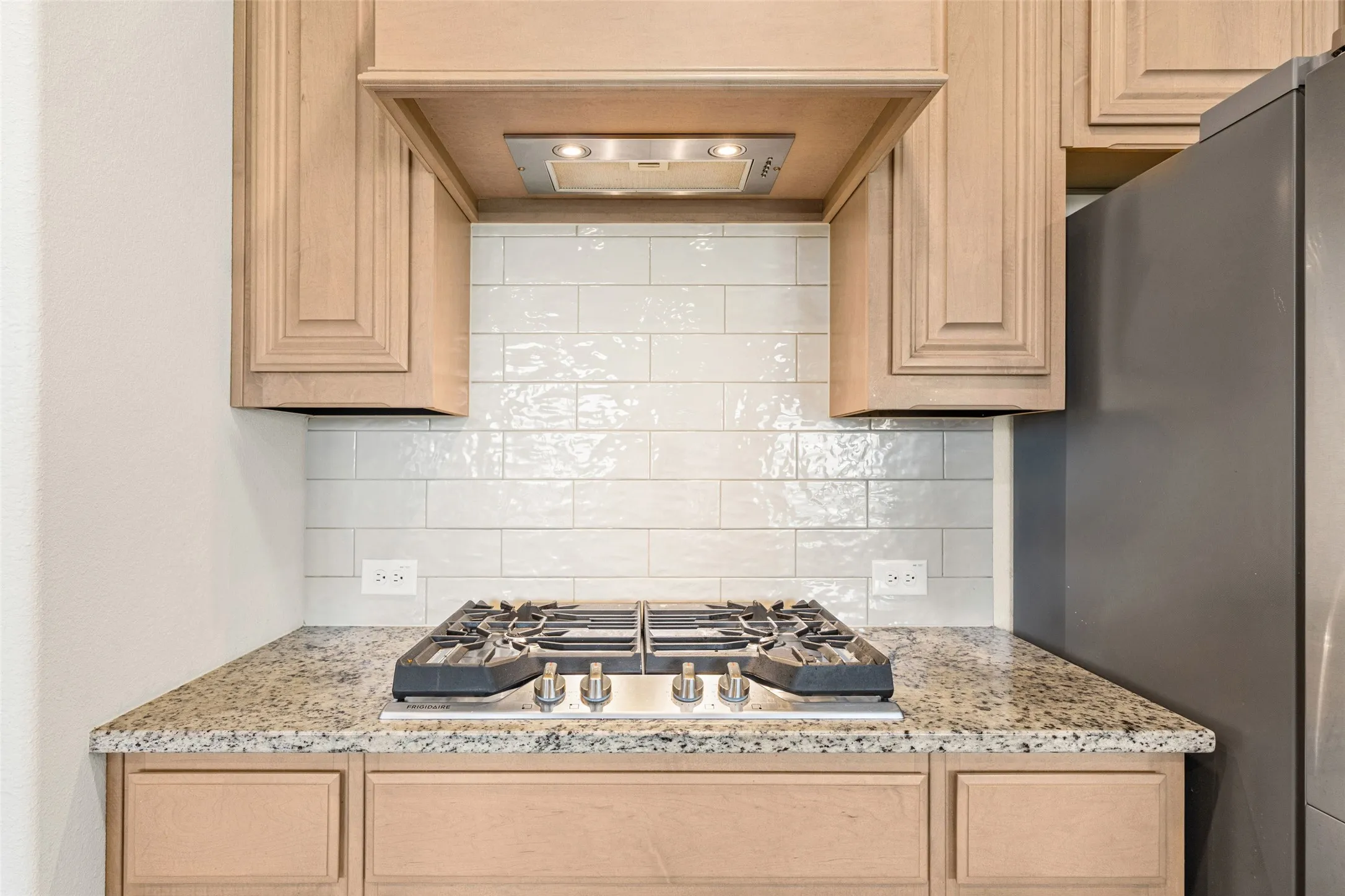 Gas cooktop