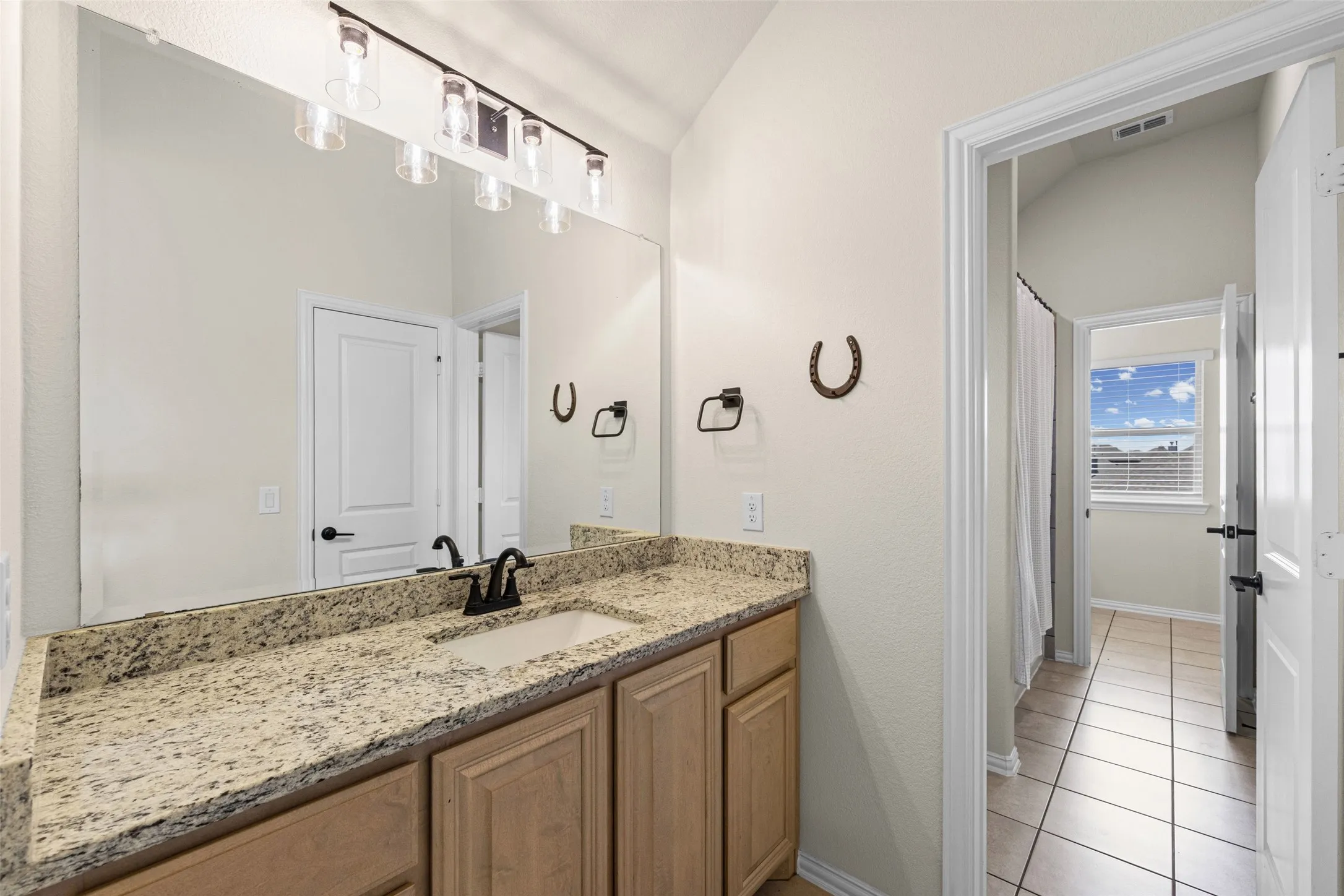 Jack and Jill bathroom for bedrooms 2 and 3
