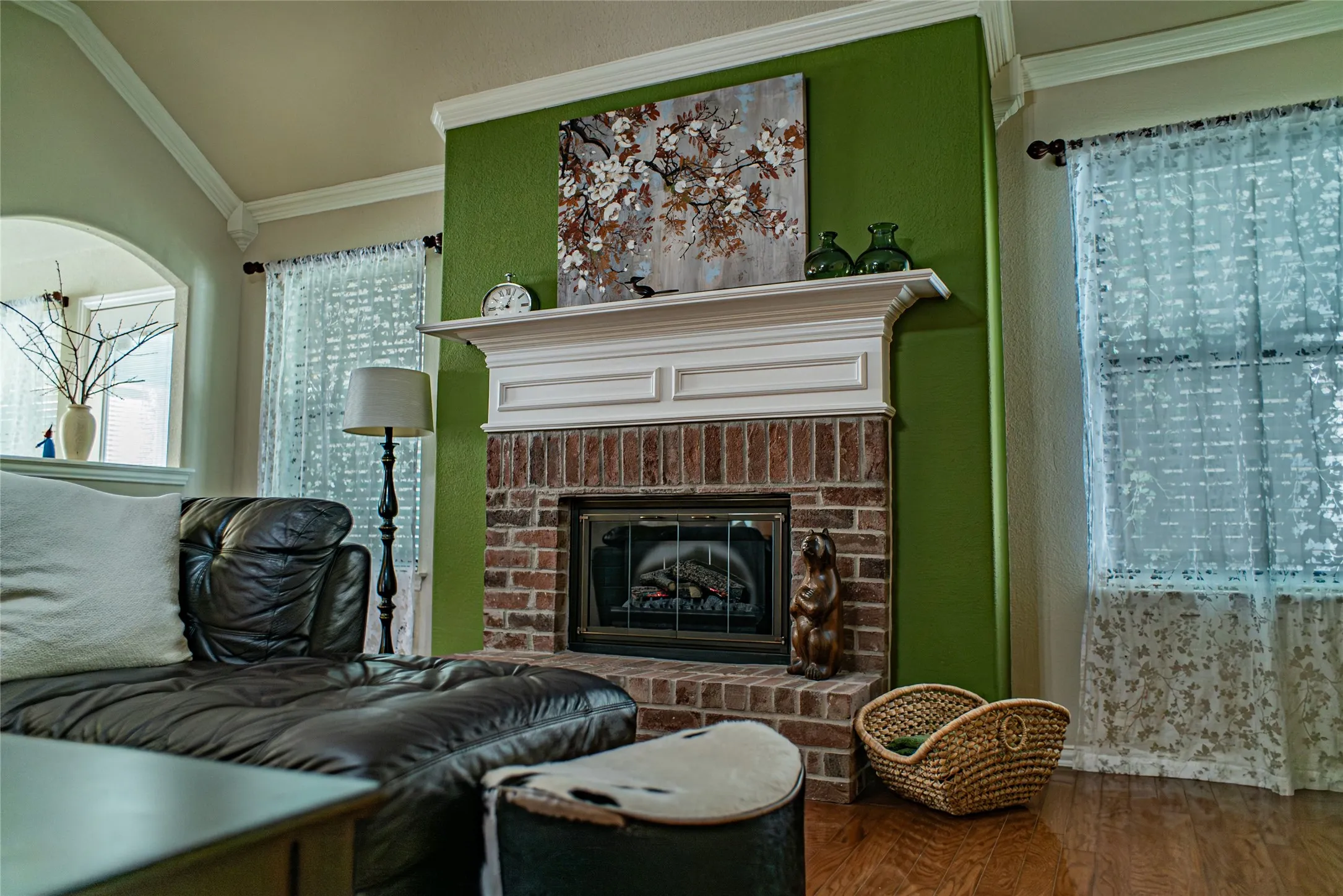Single Family Residence For Sale in Johnson County , 2521 Glenn Ranch Drive, Burleson, Texas 76028, 3 Bedroom, 2 Bathroom, 2 Garage spaces, 2,045 Sqft, built in 2004, mls#21346489, Real Estate Agent in Burleson, Homes For Sale in Johnson county, Homes For Sale in Burleson, Realtor in Burleson Texas, Real Estate Brokerage Independent Realty Texas, Luminita Cordes Realtor