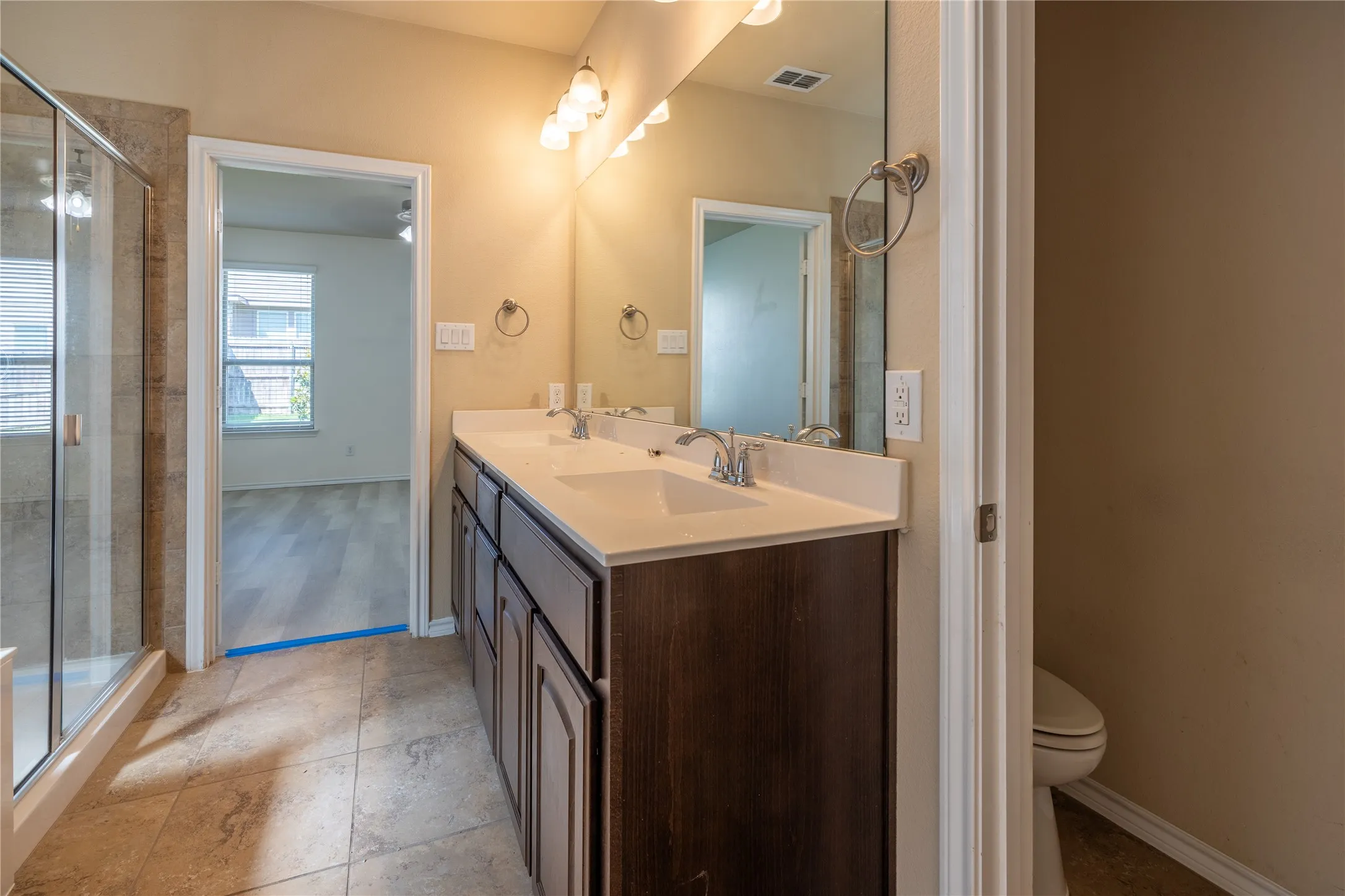 Single Family Residence For Rent in Denton County , 2813 Saddle Creek Drive, Fort Worth, Texas 76177, 5 Bedroom, 4 Bathroom, 2 Garage spaces, 2,850 Sqft, built in 2016, mls#21346479, Real Estate Agent in Fort Worth, Homes For Rent in Denton county, Homes For Rent in Fort Worth, Realtor in Fort Worth Texas, Real Estate Brokerage Independent Realty Texas, Luminita Cordes Realtor