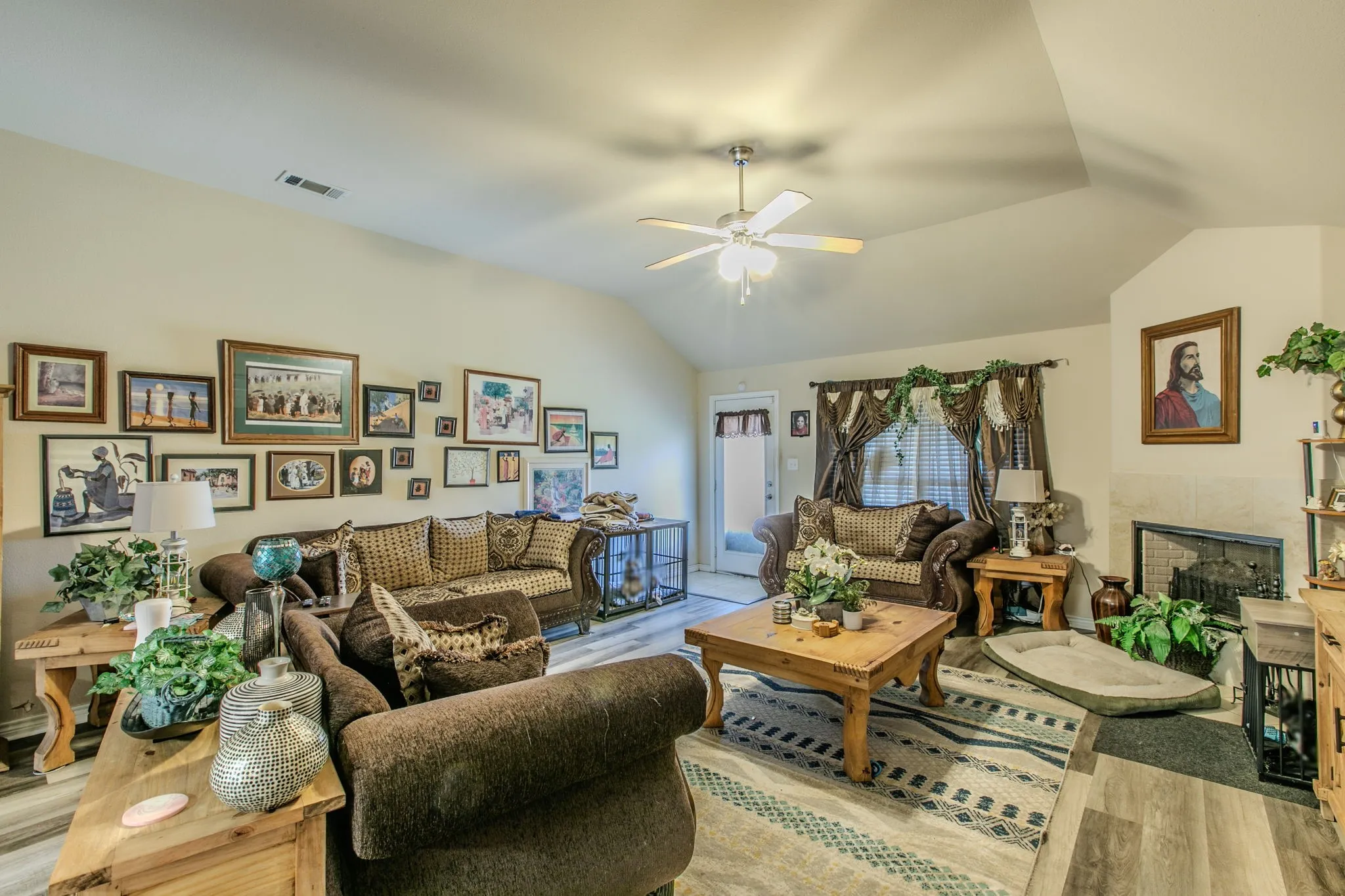 Single Family Residence For Sale in Dallas County , 2937 Mayfair Lane, Lancaster, Texas 75134, 3 Bedroom, 2 Bathroom, 2 Garage spaces, 1,610 Sqft, built in 2015, mls#21346482, Real Estate Agent in Lancaster, Homes For Sale in Dallas county, Homes For Sale in Lancaster, Realtor in Lancaster Texas, Real Estate Brokerage Independent Realty Texas, Luminita Cordes Realtor