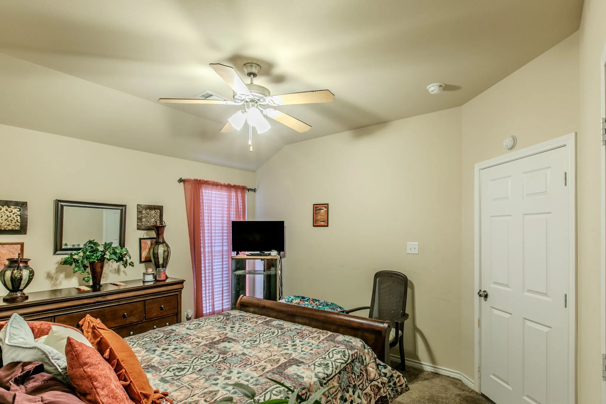 Single Family Residence For Sale in Dallas County , 2937 Mayfair Lane, Lancaster, Texas 75134, 3 Bedroom, 2 Bathroom, 2 Garage spaces, 1,610 Sqft, built in 2015, mls#21346482, Real Estate Agent in Lancaster, Homes For Sale in Dallas county, Homes For Sale in Lancaster, Realtor in Lancaster Texas, Real Estate Brokerage Independent Realty Texas, Luminita Cordes Realtor