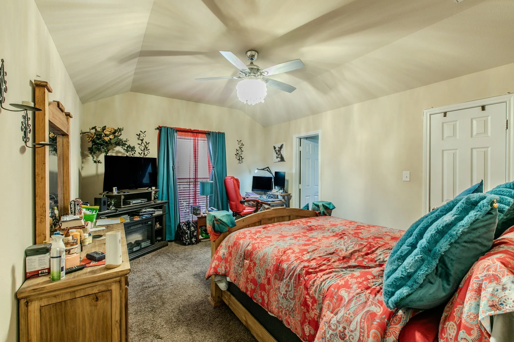 Single Family Residence For Sale in Dallas County , 2937 Mayfair Lane, Lancaster, Texas 75134, 3 Bedroom, 2 Bathroom, 2 Garage spaces, 1,610 Sqft, built in 2015, mls#21346482, Real Estate Agent in Lancaster, Homes For Sale in Dallas county, Homes For Sale in Lancaster, Realtor in Lancaster Texas, Real Estate Brokerage Independent Realty Texas, Luminita Cordes Realtor
