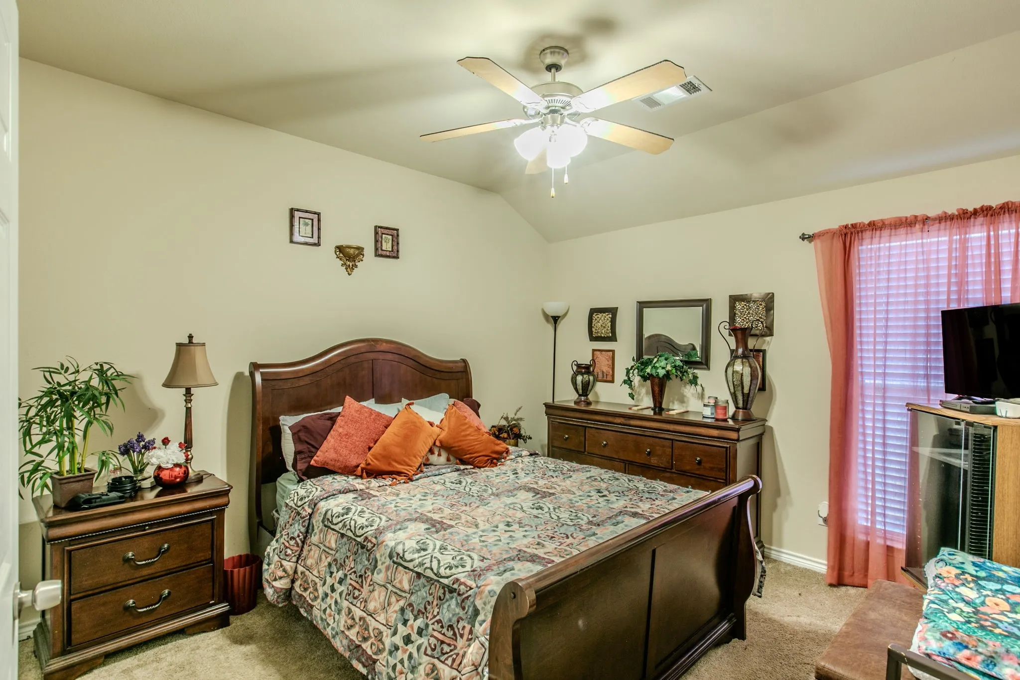 Single Family Residence For Sale in Dallas County , 2937 Mayfair Lane, Lancaster, Texas 75134, 3 Bedroom, 2 Bathroom, 2 Garage spaces, 1,610 Sqft, built in 2015, mls#21346482, Real Estate Agent in Lancaster, Homes For Sale in Dallas county, Homes For Sale in Lancaster, Realtor in Lancaster Texas, Real Estate Brokerage Independent Realty Texas, Luminita Cordes Realtor