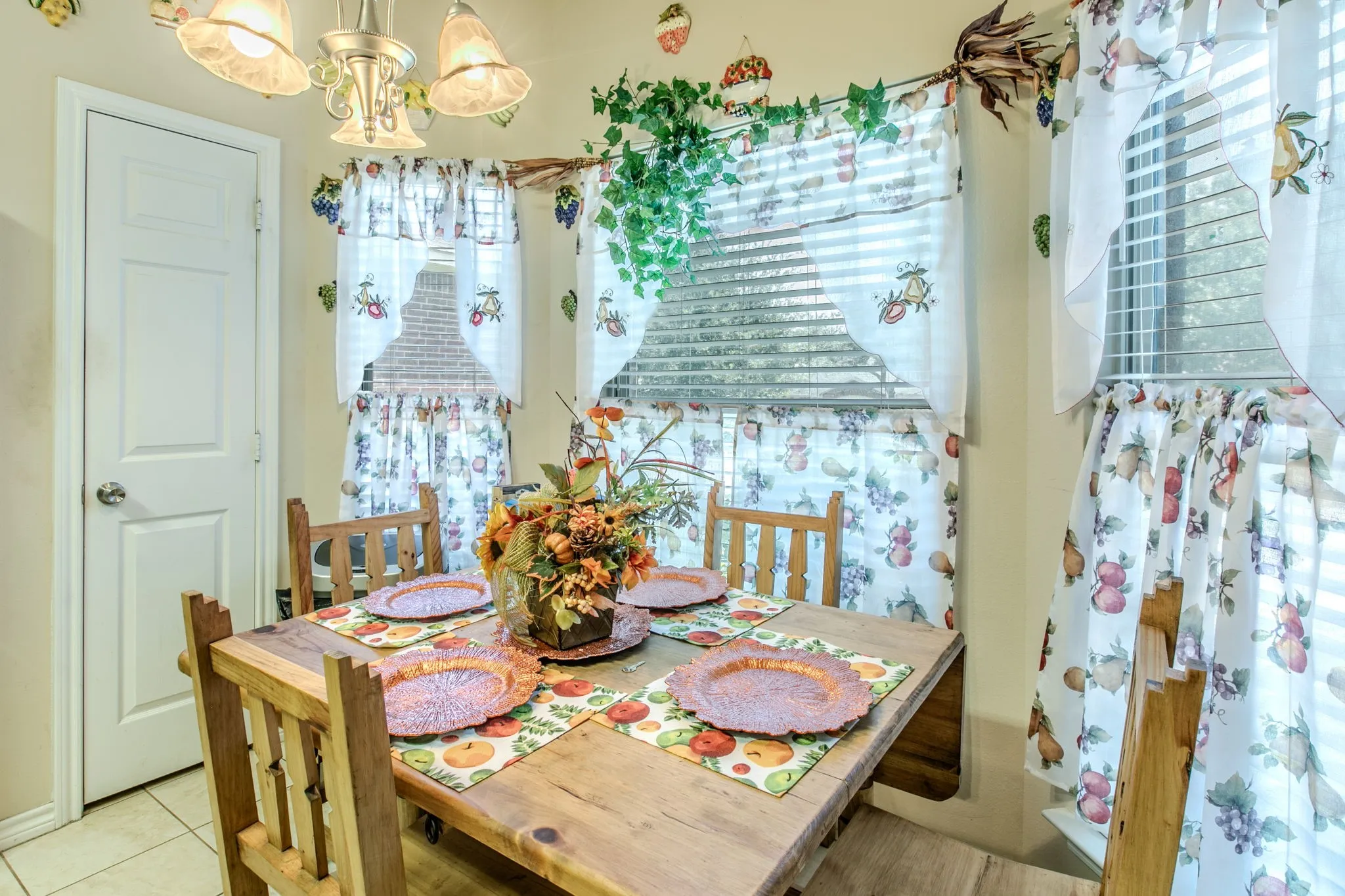 Single Family Residence For Sale in Dallas County , 2937 Mayfair Lane, Lancaster, Texas 75134, 3 Bedroom, 2 Bathroom, 2 Garage spaces, 1,610 Sqft, built in 2015, mls#21346482, Real Estate Agent in Lancaster, Homes For Sale in Dallas county, Homes For Sale in Lancaster, Realtor in Lancaster Texas, Real Estate Brokerage Independent Realty Texas, Luminita Cordes Realtor