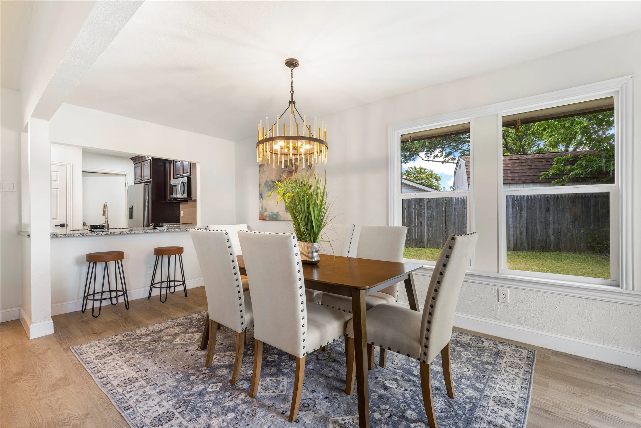 Single Family Residence For Rent in Denton County , 126 Sunnydale, Lewisville, Texas 75067, 4 Bedroom, 2 Bathroom, 2 Garage spaces, 2,007 Sqft, built in 1970, mls#21345670, Real Estate Agent in Lewisville, Homes For Rent in Denton county, Homes For Rent in Lewisville, Realtor in Lewisville Texas, Real Estate Brokerage Independent Realty Texas, Luminita Cordes Realtor