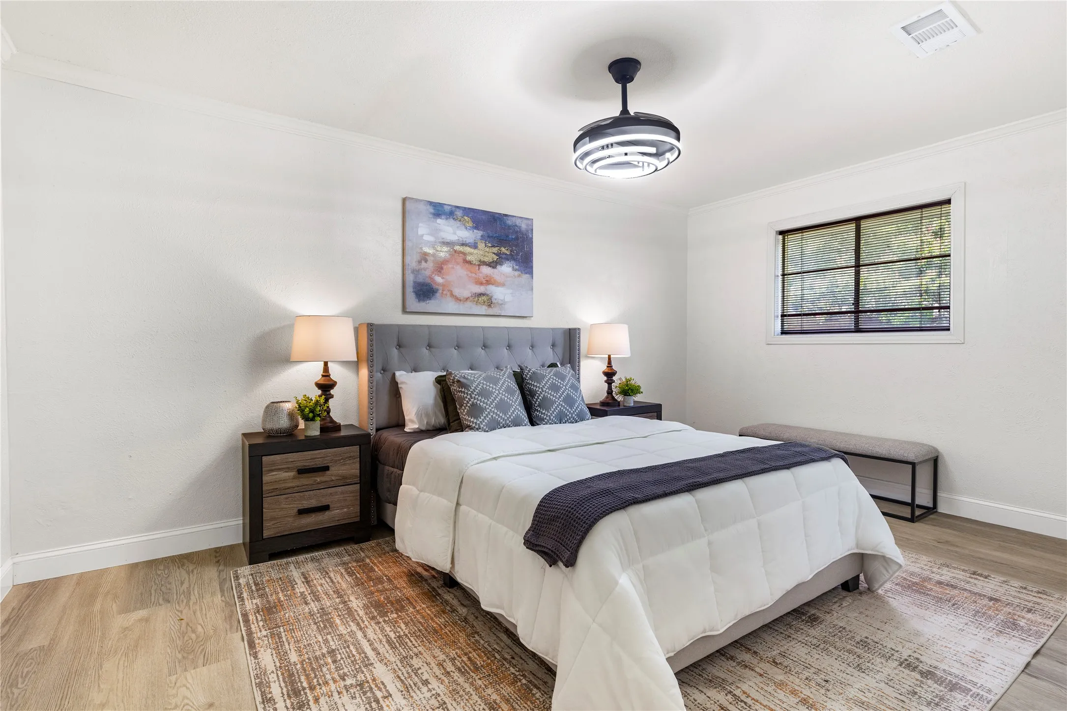 Single Family Residence For Rent in Denton County , 126 Sunnydale, Lewisville, Texas 75067, 4 Bedroom, 2 Bathroom, 2 Garage spaces, 2,007 Sqft, built in 1970, mls#21345670, Real Estate Agent in Lewisville, Homes For Rent in Denton county, Homes For Rent in Lewisville, Realtor in Lewisville Texas, Real Estate Brokerage Independent Realty Texas, Luminita Cordes Realtor
