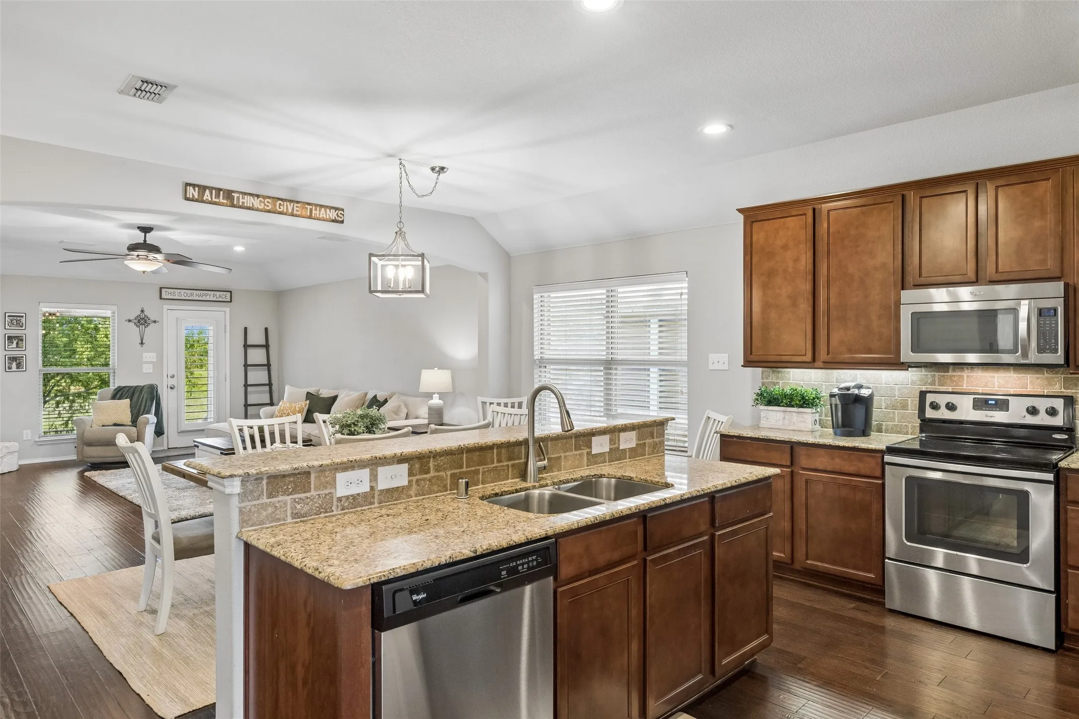 Single Family Residence For Sale in Denton County , 2784 Morning Song Drive, Little Elm, Texas 75068, 4 Bedroom, 2 Bathroom, 2 Garage spaces, 1,888 Sqft, built in 2013, mls#21345404, Real Estate Agent in Little Elm, Homes For Sale in Denton county, Homes For Sale in Little Elm, Realtor in Little Elm Texas, Real Estate Brokerage Independent Realty Texas, Luminita Cordes Realtor