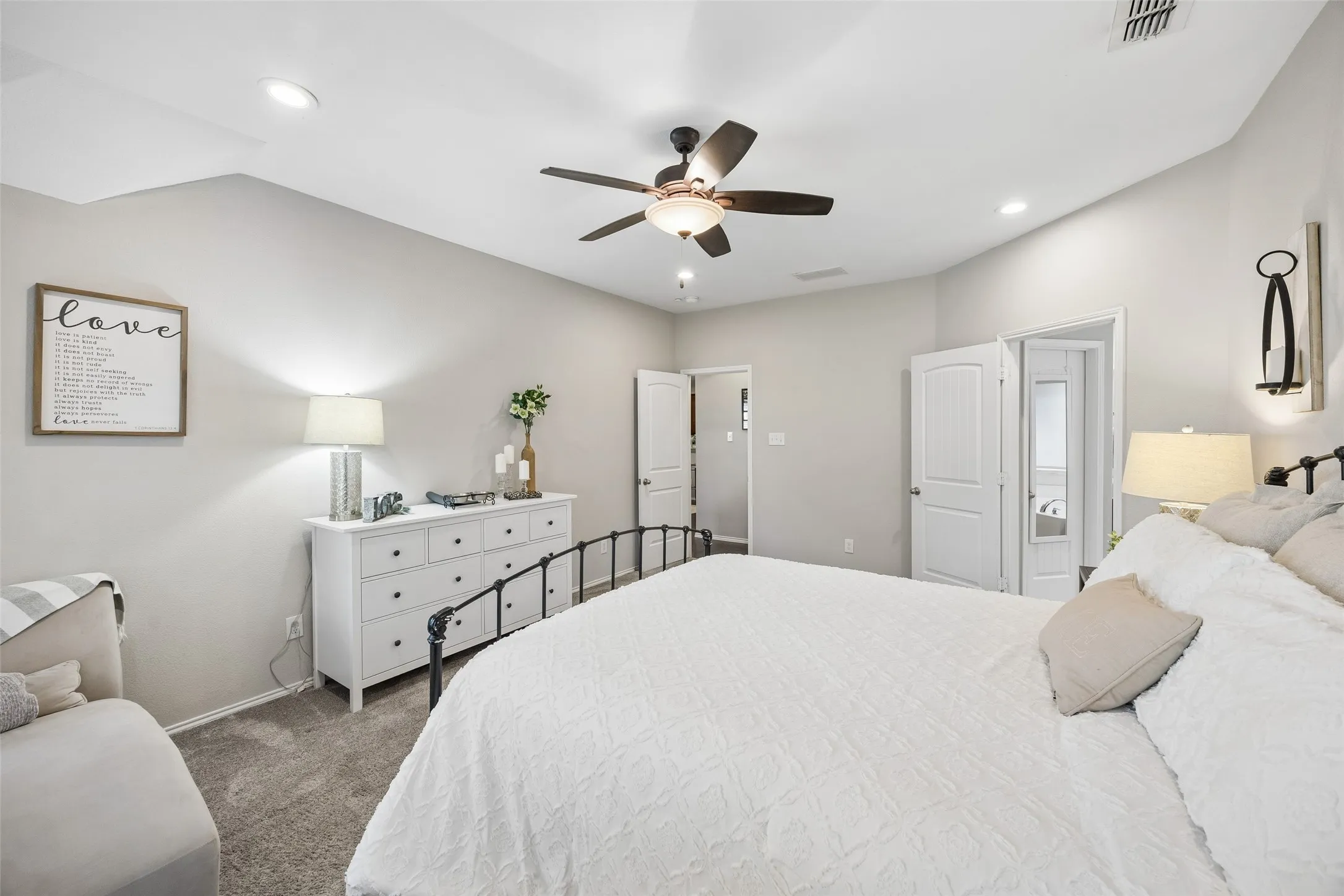 Single Family Residence For Sale in Denton County , 2784 Morning Song Drive, Little Elm, Texas 75068, 4 Bedroom, 2 Bathroom, 2 Garage spaces, 1,888 Sqft, built in 2013, mls#21345404, Real Estate Agent in Little Elm, Homes For Sale in Denton county, Homes For Sale in Little Elm, Realtor in Little Elm Texas, Real Estate Brokerage Independent Realty Texas, Luminita Cordes Realtor