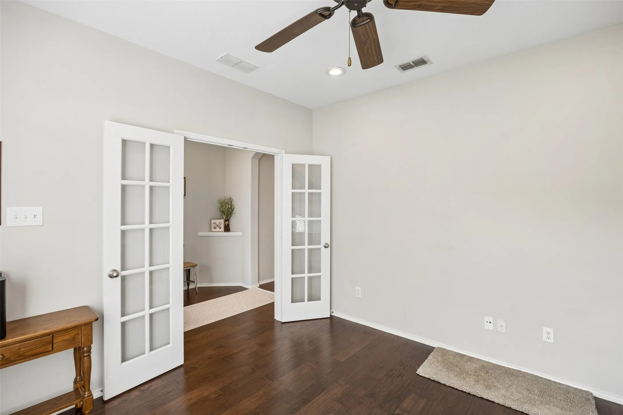 Single Family Residence For Sale in Denton County , 2784 Morning Song Drive, Little Elm, Texas 75068, 4 Bedroom, 2 Bathroom, 2 Garage spaces, 1,888 Sqft, built in 2013, mls#21345404, Real Estate Agent in Little Elm, Homes For Sale in Denton county, Homes For Sale in Little Elm, Realtor in Little Elm Texas, Real Estate Brokerage Independent Realty Texas, Luminita Cordes Realtor