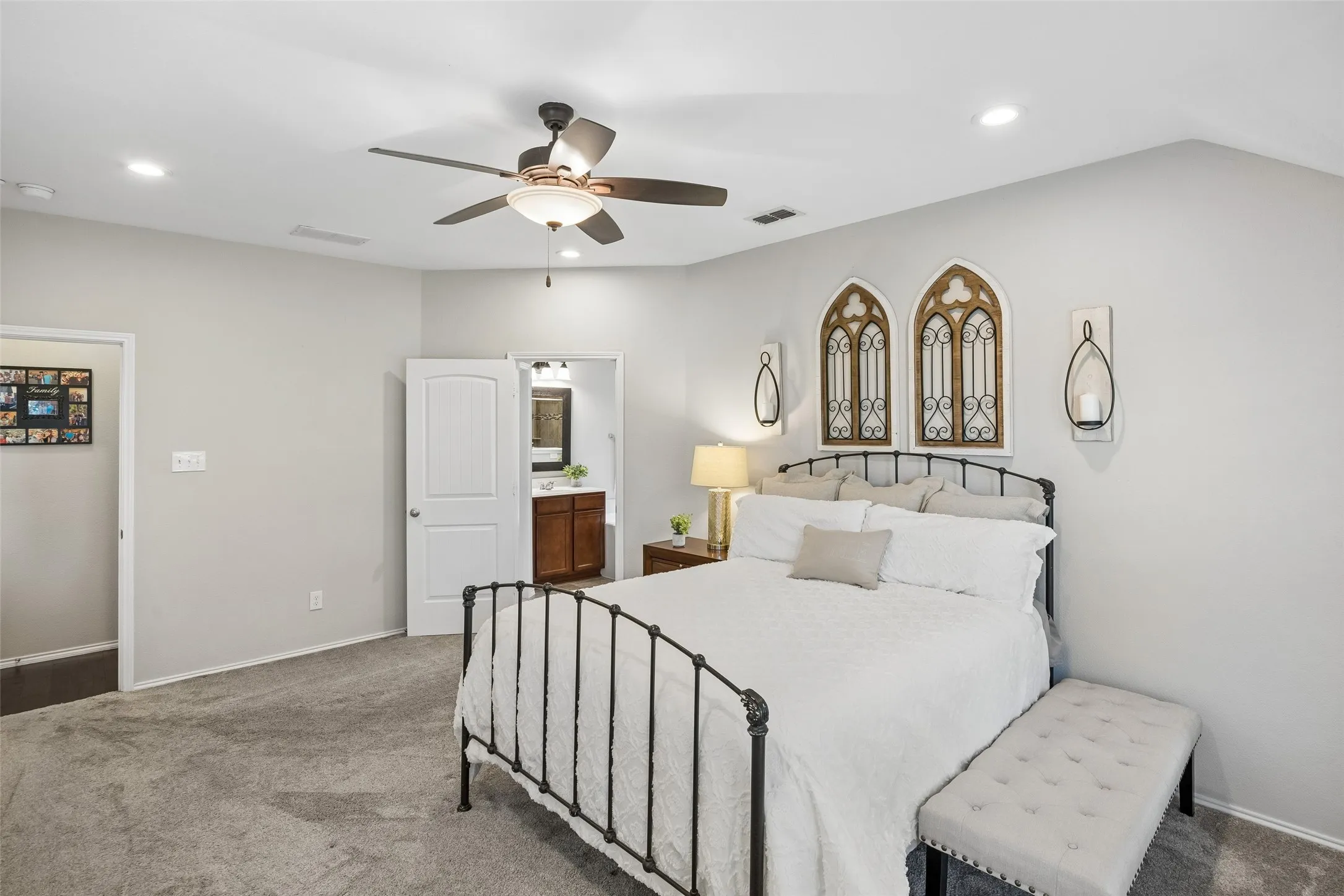 Single Family Residence For Sale in Denton County , 2784 Morning Song Drive, Little Elm, Texas 75068, 4 Bedroom, 2 Bathroom, 2 Garage spaces, 1,888 Sqft, built in 2013, mls#21345404, Real Estate Agent in Little Elm, Homes For Sale in Denton county, Homes For Sale in Little Elm, Realtor in Little Elm Texas, Real Estate Brokerage Independent Realty Texas, Luminita Cordes Realtor