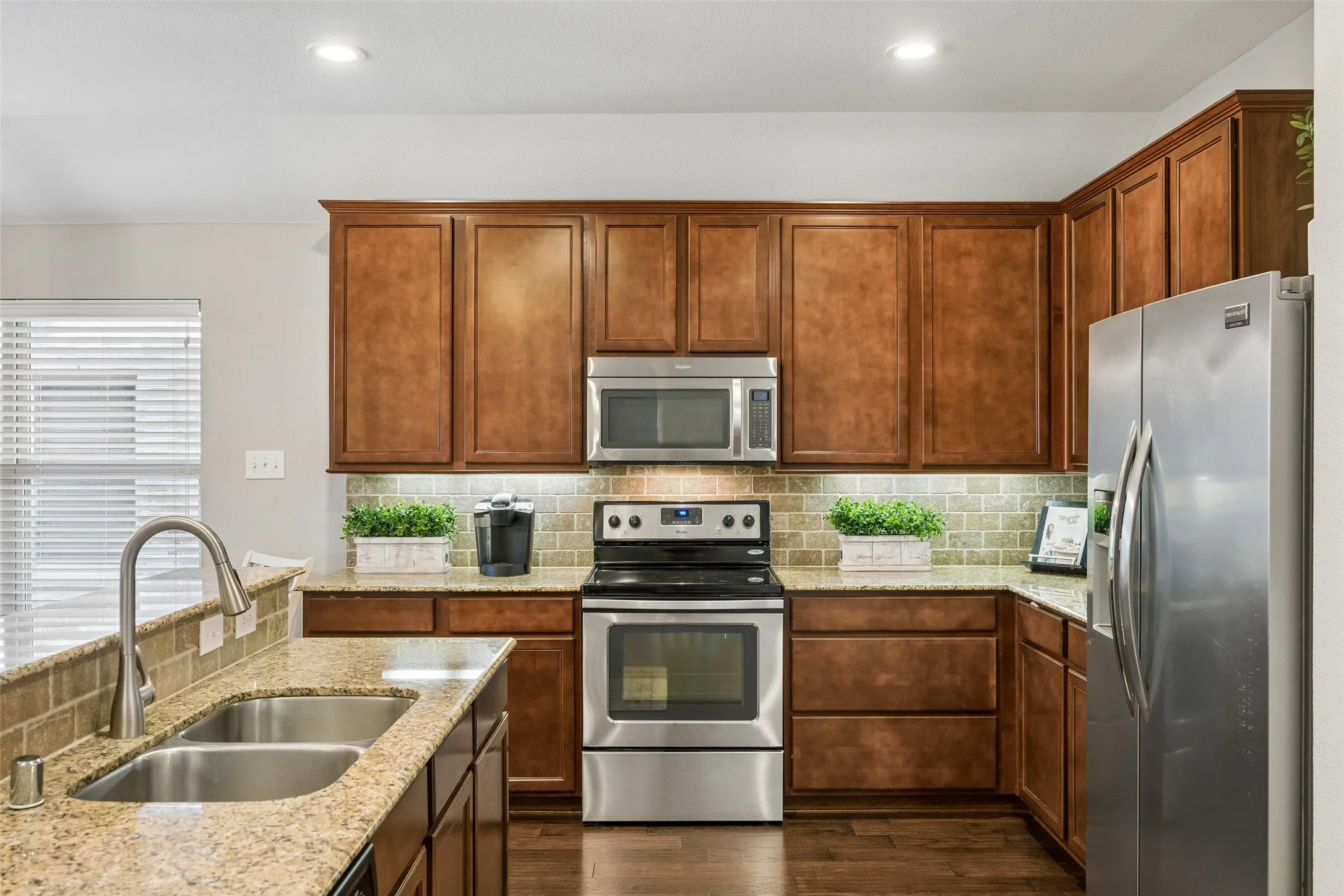 Single Family Residence For Sale in Denton County , 2784 Morning Song Drive, Little Elm, Texas 75068, 4 Bedroom, 2 Bathroom, 2 Garage spaces, 1,888 Sqft, built in 2013, mls#21345404, Real Estate Agent in Little Elm, Homes For Sale in Denton county, Homes For Sale in Little Elm, Realtor in Little Elm Texas, Real Estate Brokerage Independent Realty Texas, Luminita Cordes Realtor
