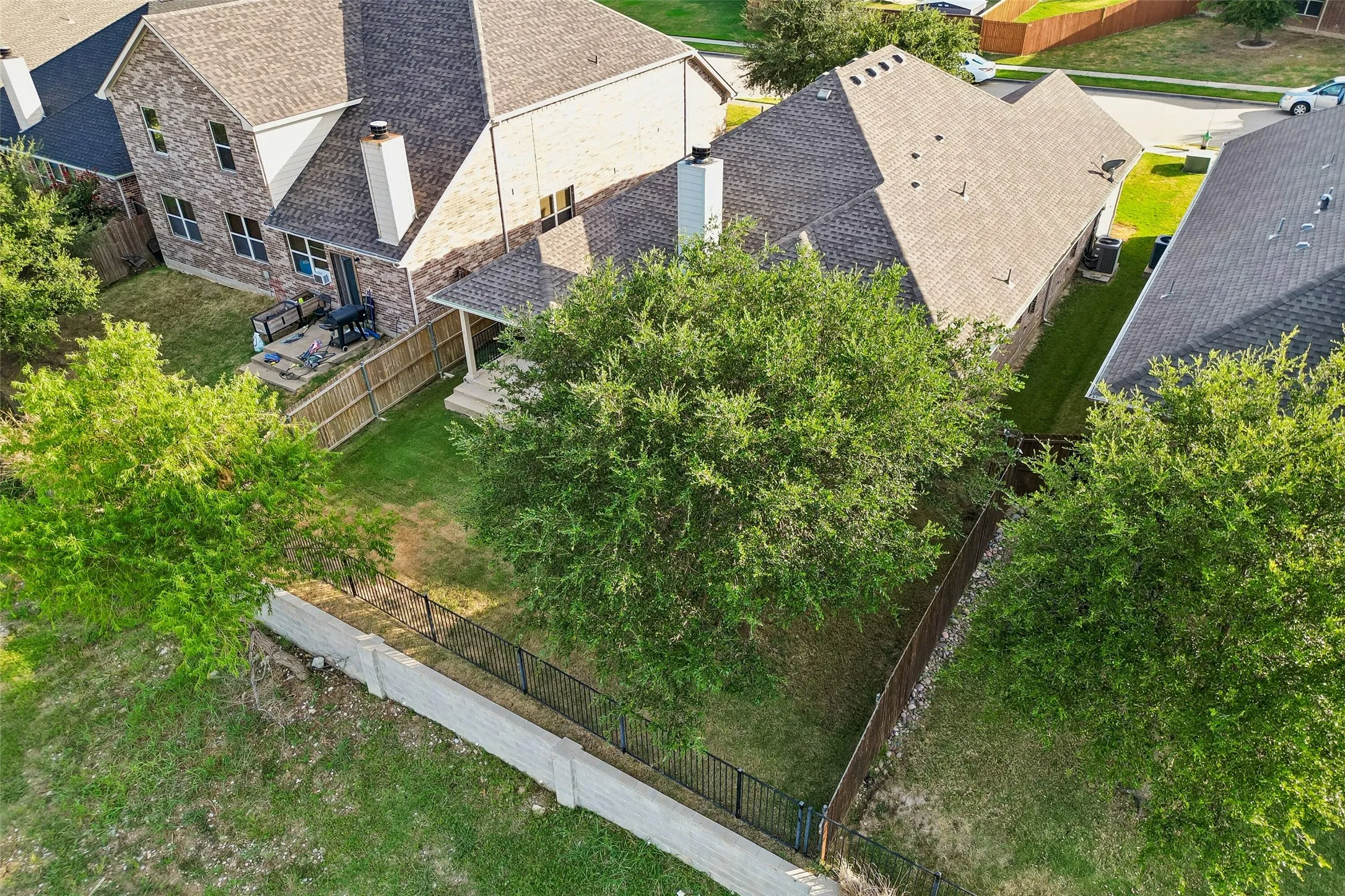 Single Family Residence For Sale in Denton County , 2784 Morning Song Drive, Little Elm, Texas 75068, 4 Bedroom, 2 Bathroom, 2 Garage spaces, 1,888 Sqft, built in 2013, mls#21345404, Real Estate Agent in Little Elm, Homes For Sale in Denton county, Homes For Sale in Little Elm, Realtor in Little Elm Texas, Real Estate Brokerage Independent Realty Texas, Luminita Cordes Realtor