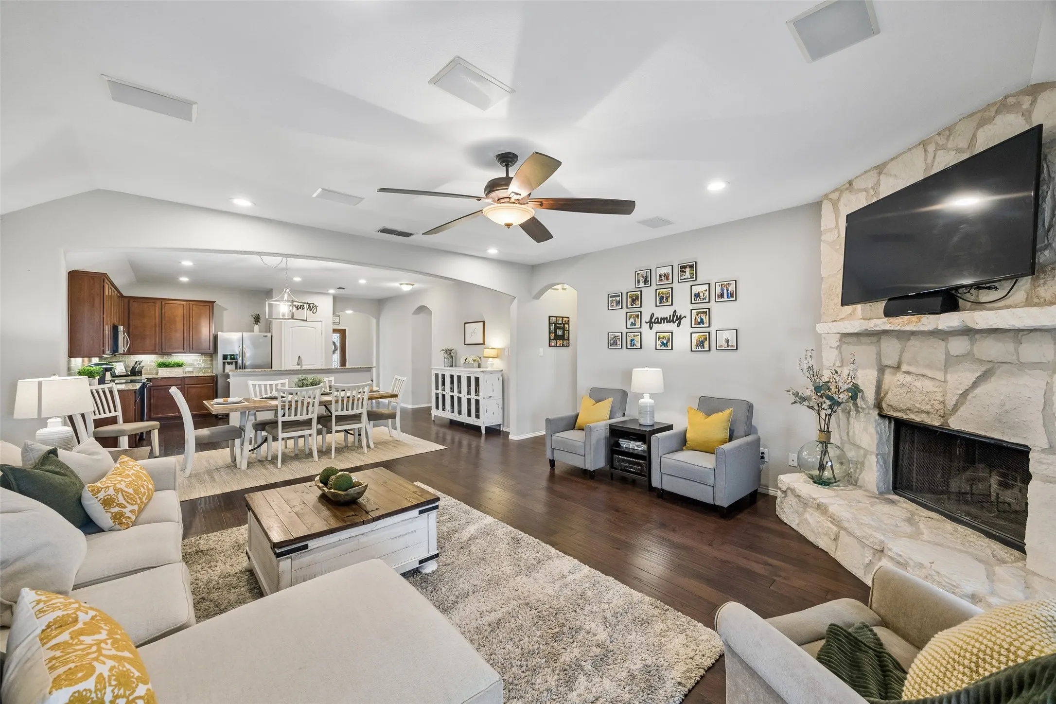 Single Family Residence For Sale in Denton County , 2784 Morning Song Drive, Little Elm, Texas 75068, 4 Bedroom, 2 Bathroom, 2 Garage spaces, 1,888 Sqft, built in 2013, mls#21345404, Real Estate Agent in Little Elm, Homes For Sale in Denton county, Homes For Sale in Little Elm, Realtor in Little Elm Texas, Real Estate Brokerage Independent Realty Texas, Luminita Cordes Realtor