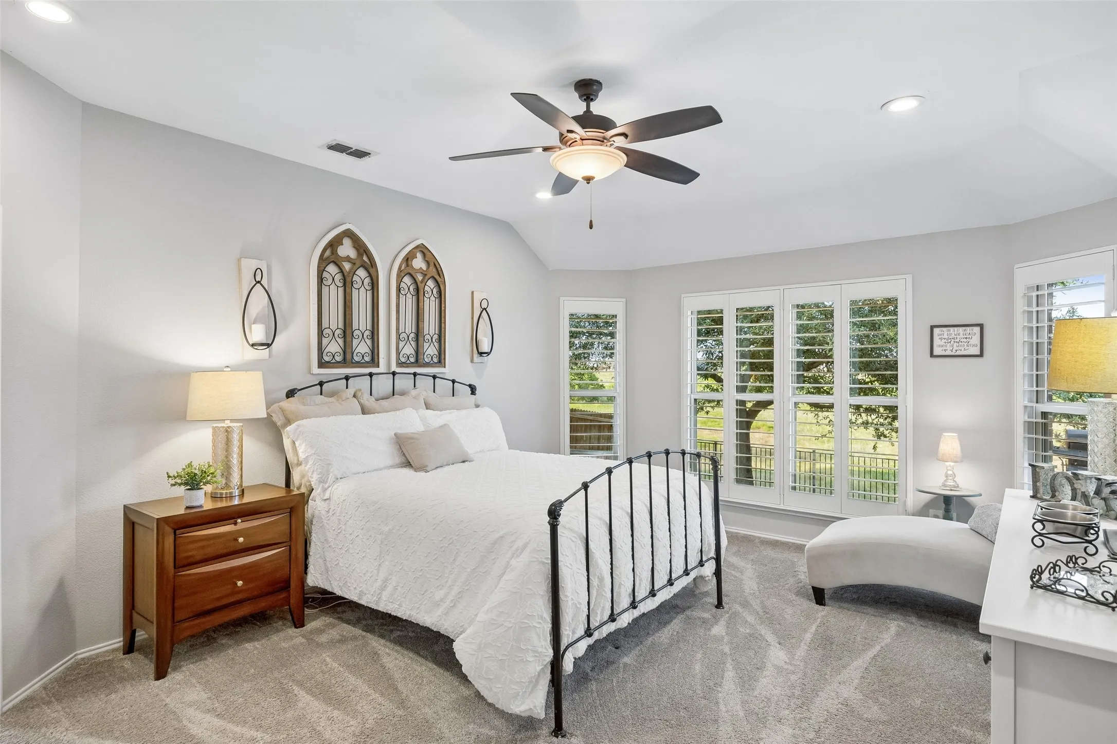 Single Family Residence For Sale in Denton County , 2784 Morning Song Drive, Little Elm, Texas 75068, 4 Bedroom, 2 Bathroom, 2 Garage spaces, 1,888 Sqft, built in 2013, mls#21345404, Real Estate Agent in Little Elm, Homes For Sale in Denton county, Homes For Sale in Little Elm, Realtor in Little Elm Texas, Real Estate Brokerage Independent Realty Texas, Luminita Cordes Realtor