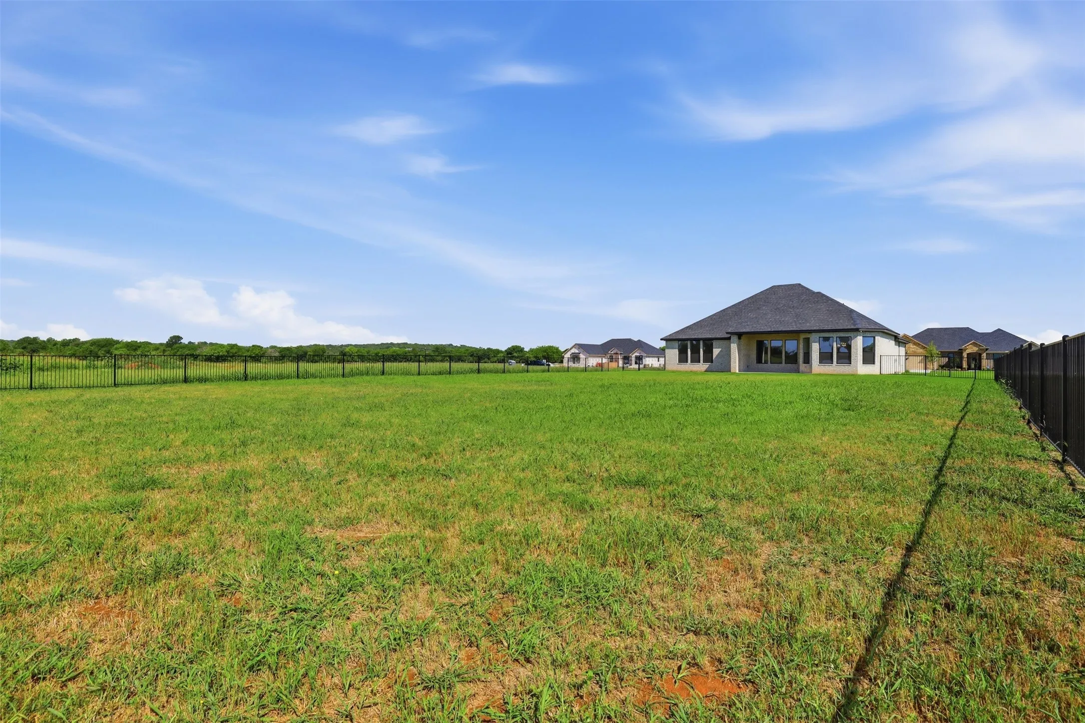 Single Family Residence For Sale in Somervell County , 117 Eagle Court, Glen Rose, Texas 76077, 4 Bedrooms, 2 Bathrooms, 3 Garage spaces, 2,060 Sqft, built in 2024, Price $559,000, mls#21345374, Real Estate Agent in Glen Rose, Homes For Sale in Somervell county, Homes For Sale in Glen Rose, Realtor in Glen Rose Texas, Real Estate Brokerage Independent Realty Texas, Luminita Cordes Realtor