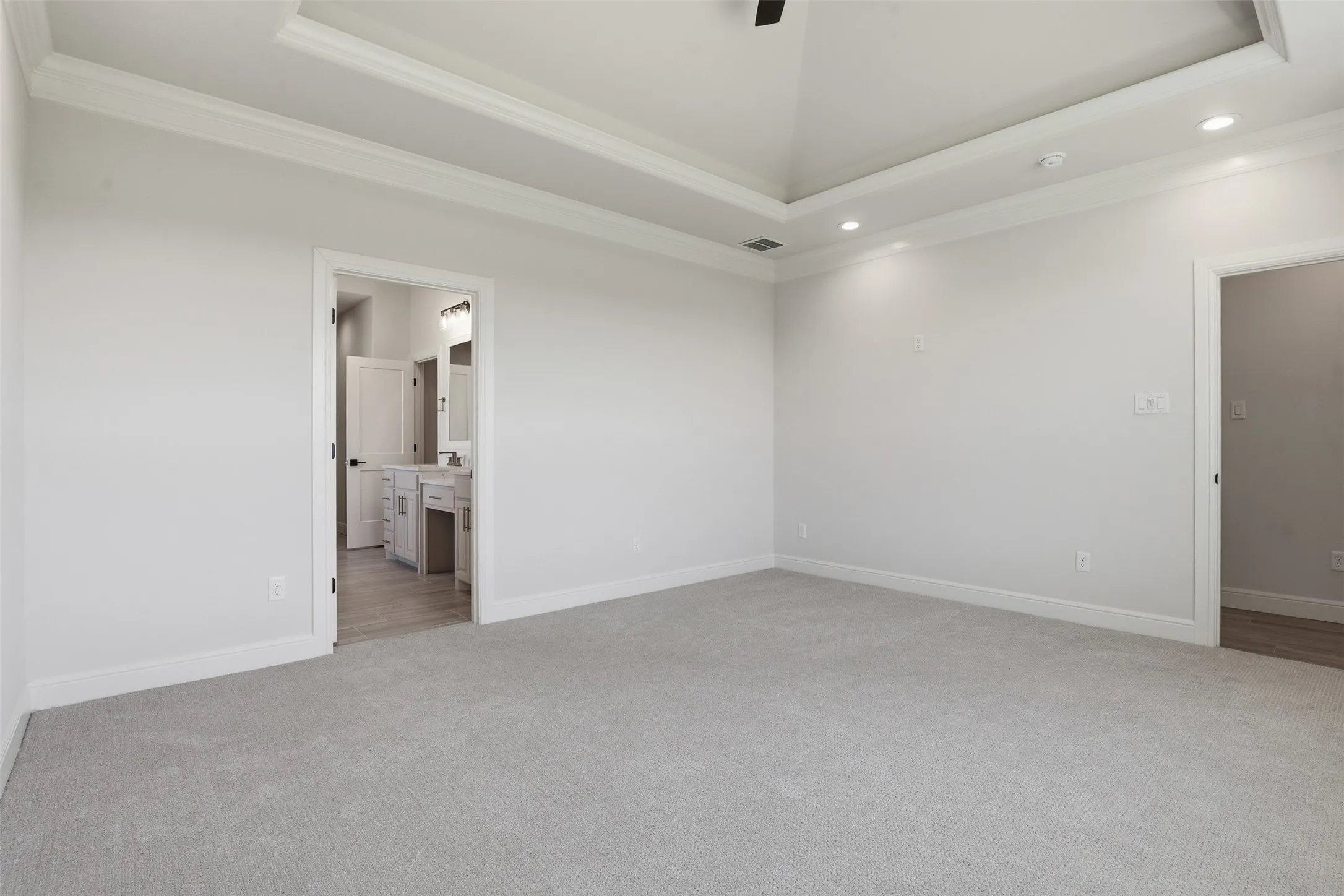 Single Family Residence For Sale in Somervell County , 117 Eagle Court, Glen Rose, Texas 76077, 4 Bedrooms, 2 Bathrooms, 3 Garage spaces, 2,060 Sqft, built in 2024, Price $559,000, mls#21345374, Real Estate Agent in Glen Rose, Homes For Sale in Somervell county, Homes For Sale in Glen Rose, Realtor in Glen Rose Texas, Real Estate Brokerage Independent Realty Texas, Luminita Cordes Realtor