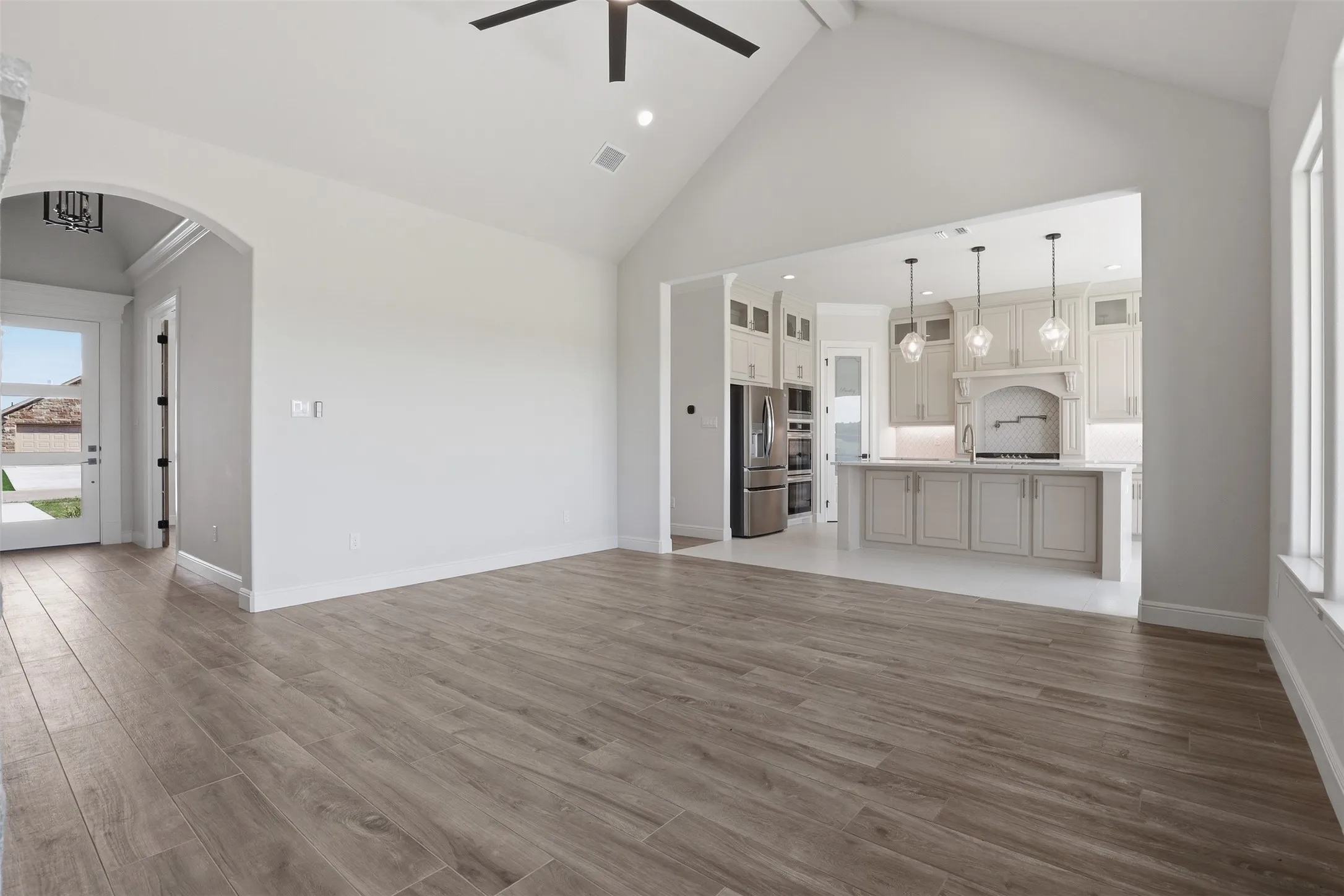 Single Family Residence For Sale in Somervell County , 117 Eagle Court, Glen Rose, Texas 76077, 4 Bedrooms, 2 Bathrooms, 3 Garage spaces, 2,060 Sqft, built in 2024, Price $559,000, mls#21345374, Real Estate Agent in Glen Rose, Homes For Sale in Somervell county, Homes For Sale in Glen Rose, Realtor in Glen Rose Texas, Real Estate Brokerage Independent Realty Texas, Luminita Cordes Realtor