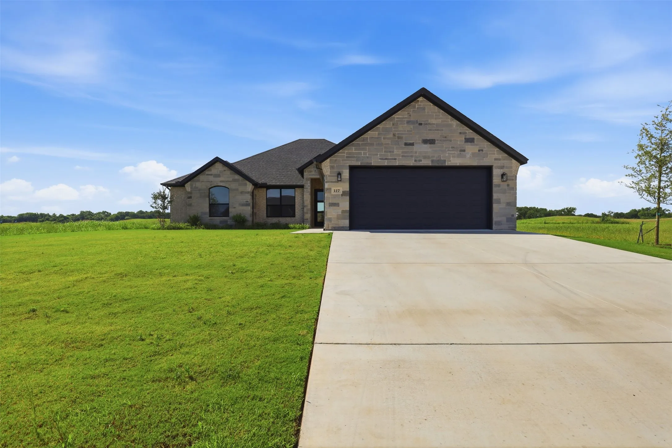 Single Family Residence For Sale in Somervell County , 117 Eagle Court, Glen Rose, Texas 76077, 4 Bedrooms, 2 Bathrooms, 3 Garage spaces, 2,060 Sqft, built in 2024, Price $559,000, mls#21345374, Real Estate Agent in Glen Rose, Homes For Sale in Somervell county, Homes For Sale in Glen Rose, Realtor in Glen Rose Texas, Real Estate Brokerage Independent Realty Texas, Luminita Cordes Realtor
