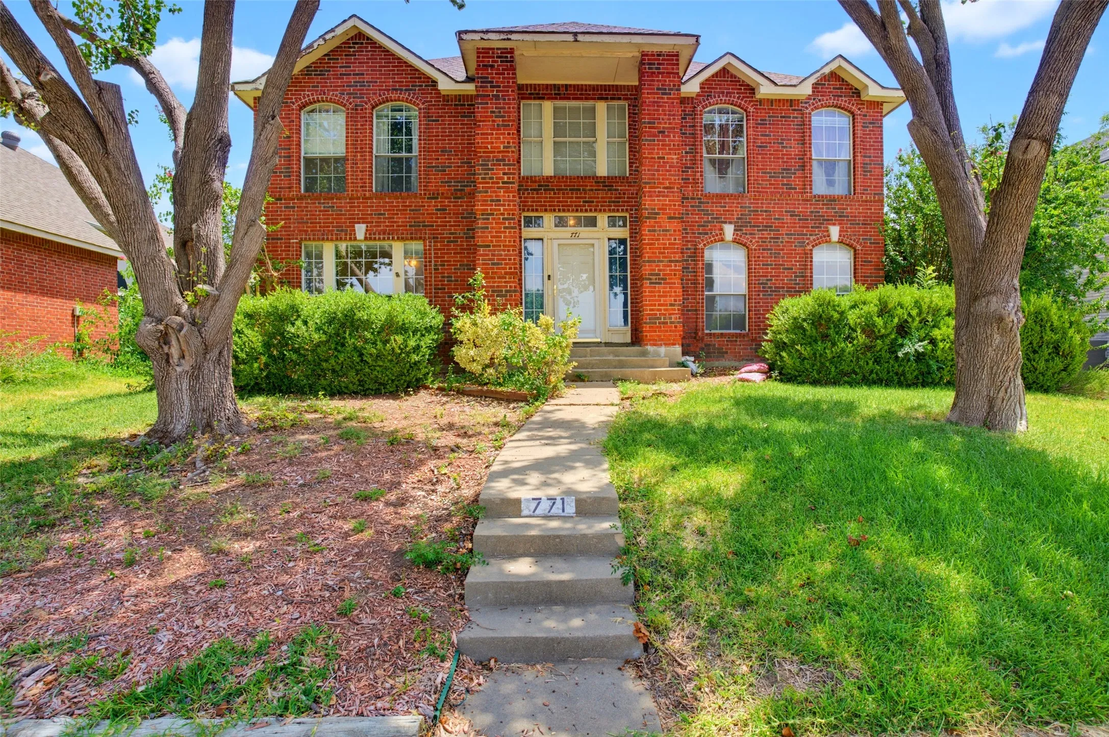 Single Family Residence For Sale in Collin County , 771 Monticello Circle, Allen, Texas 75002, 4 Bedroom, 3 Bathroom, 2 Garage spaces, 2,669 Sqft, built in 1989, mls#21317860, Real Estate Agent in Allen, Homes For Sale in Collin county, Homes For Sale in Allen, Realtor in Allen Texas, Real Estate Brokerage Independent Realty Texas, Luminita Cordes Realtor