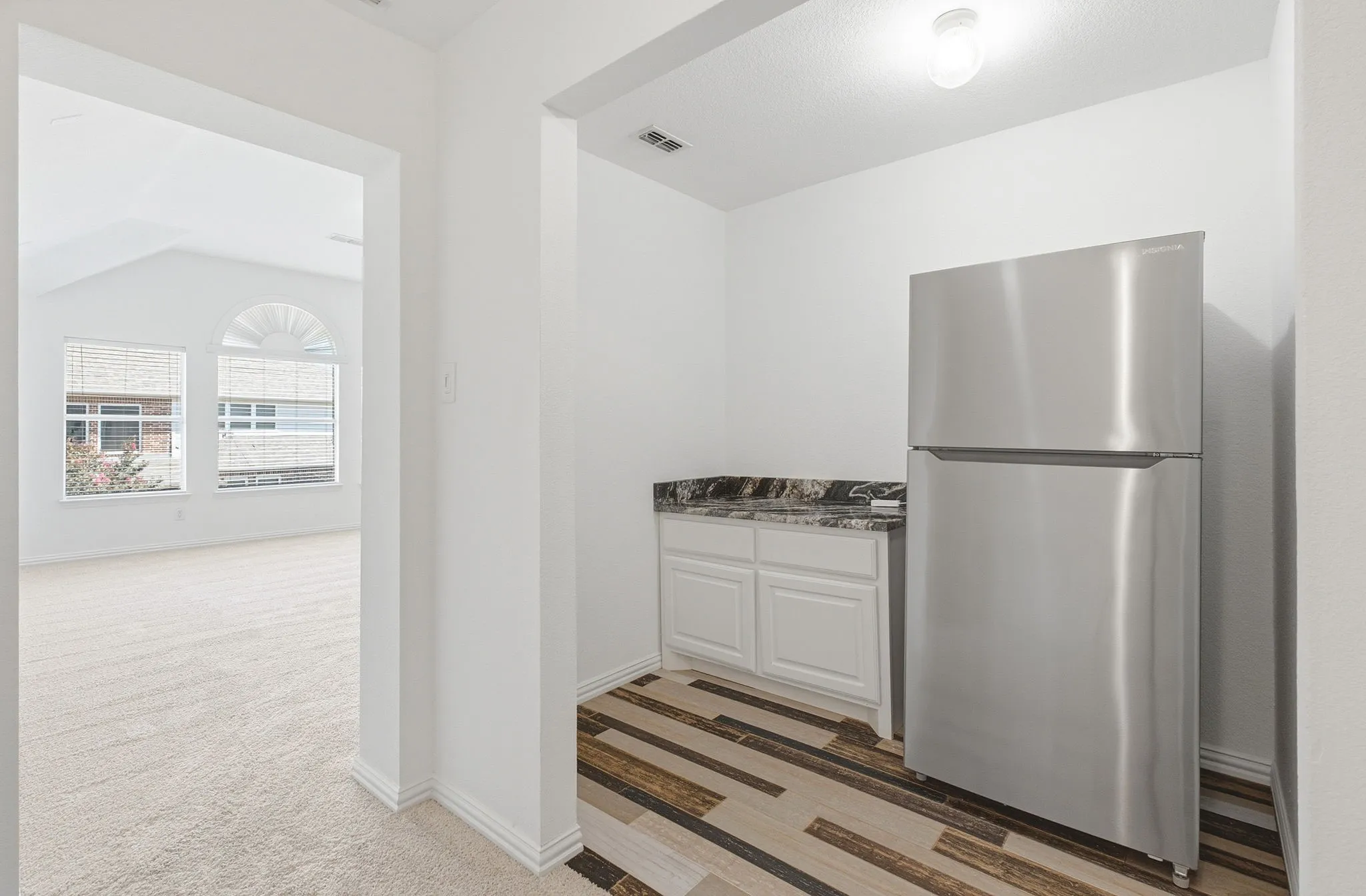 Single Family Residence For Sale in Collin County , 205 Creekside Drive, Murphy, Texas 75094, 5 Bedroom, 5 Bathroom, 3 Garage spaces, 4,327 Sqft, built in 2002, mls#21345273, Real Estate Agent in Murphy, Homes For Sale in Collin county, Homes For Sale in Murphy, Realtor in Murphy Texas, Real Estate Brokerage Independent Realty Texas, Luminita Cordes Realtor