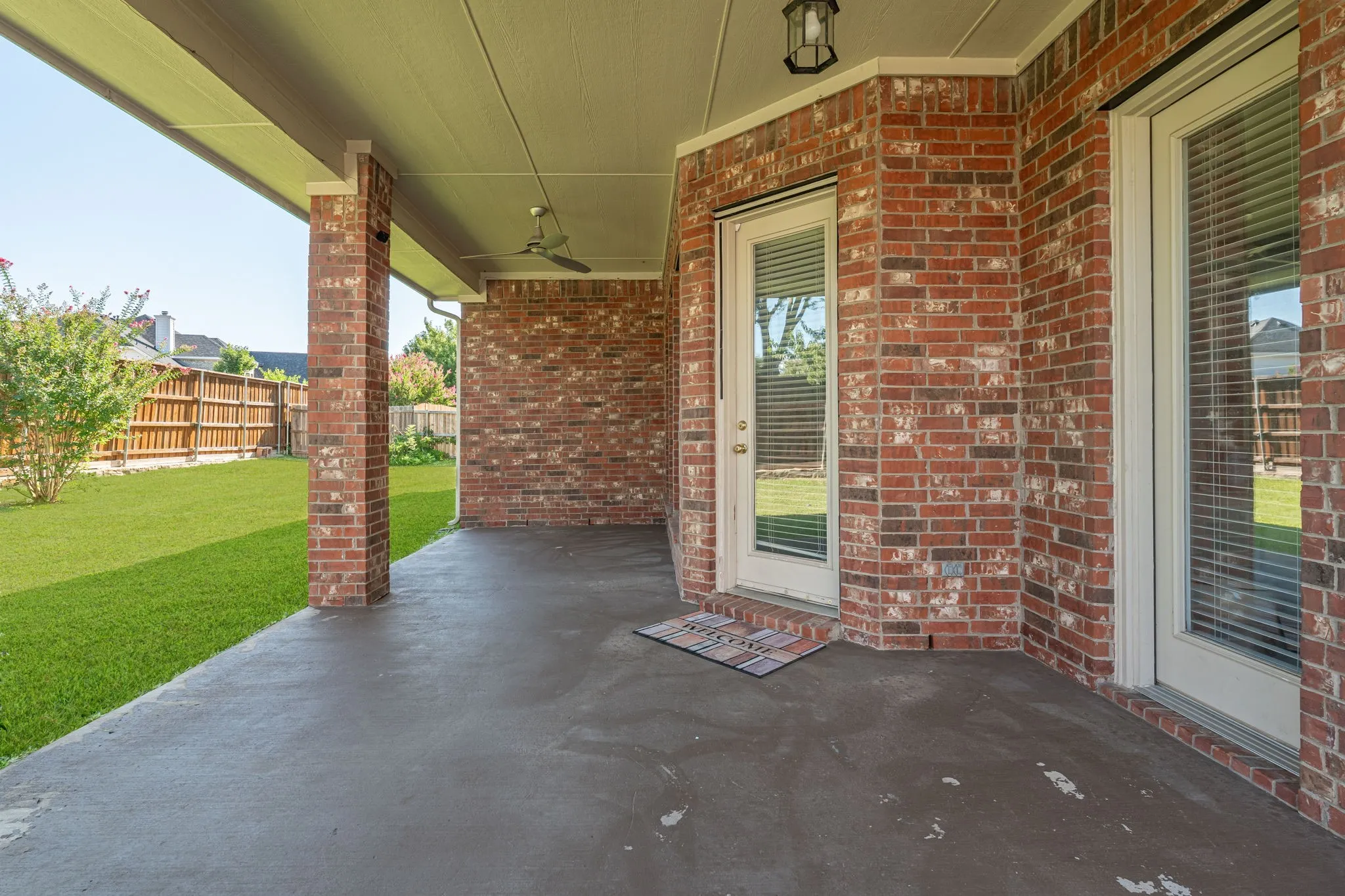 Single Family Residence For Sale in Collin County , 205 Creekside Drive, Murphy, Texas 75094, 5 Bedroom, 5 Bathroom, 3 Garage spaces, 4,327 Sqft, built in 2002, mls#21345273, Real Estate Agent in Murphy, Homes For Sale in Collin county, Homes For Sale in Murphy, Realtor in Murphy Texas, Real Estate Brokerage Independent Realty Texas, Luminita Cordes Realtor