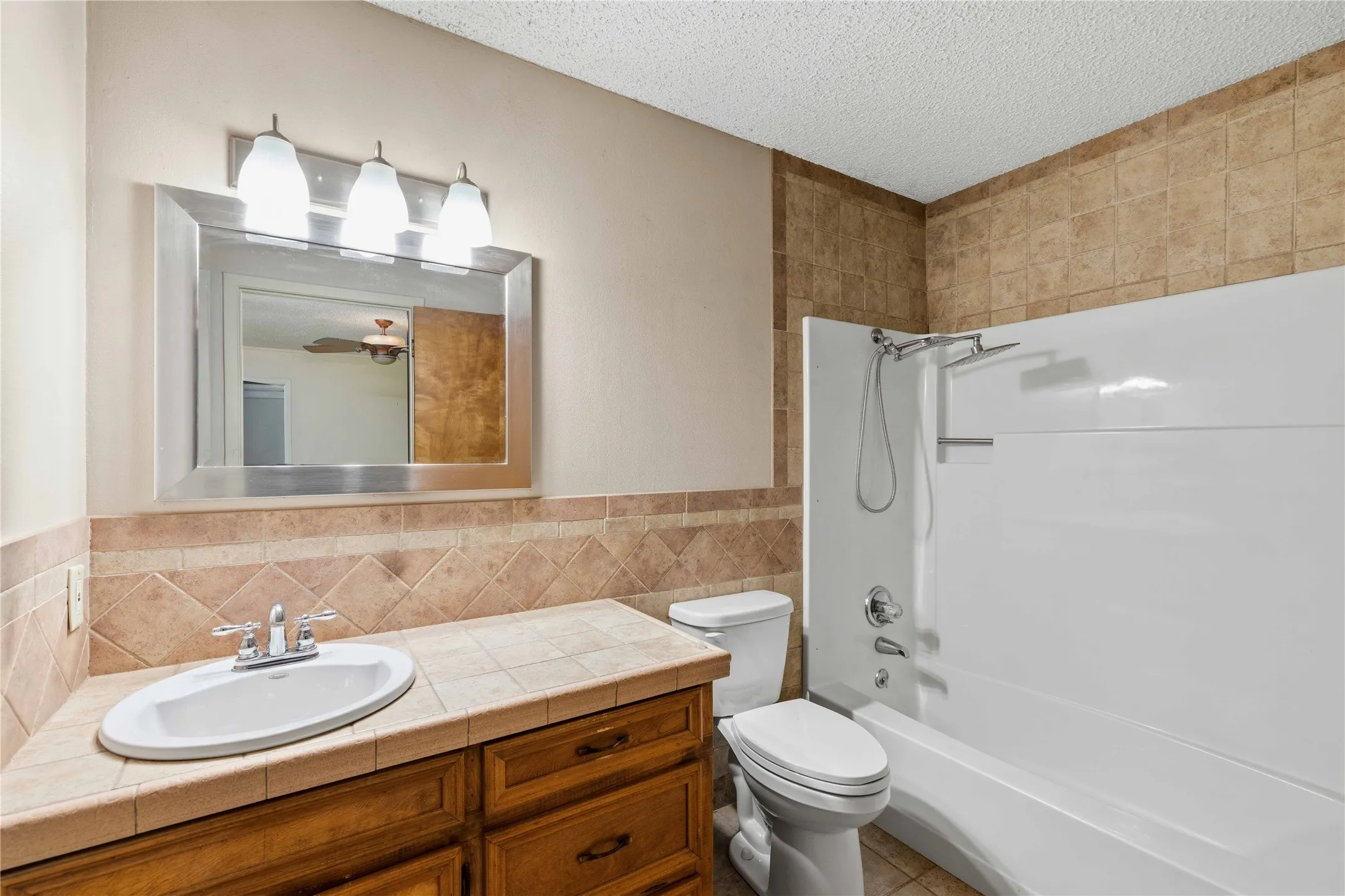 Single Family Residence For Sale in Brown County , 2204 10th Street, Brownwood, Texas 76801, 3 Bedroom, 2 Bathroom, 2 Garage spaces, 1,559 Sqft, built in 1978, mls#21334984, Real Estate Agent in Brownwood, Homes For Sale in Brown county, Homes For Sale in Brownwood, Realtor in Brownwood Texas, Real Estate Brokerage Independent Realty Texas, Luminita Cordes Realtor