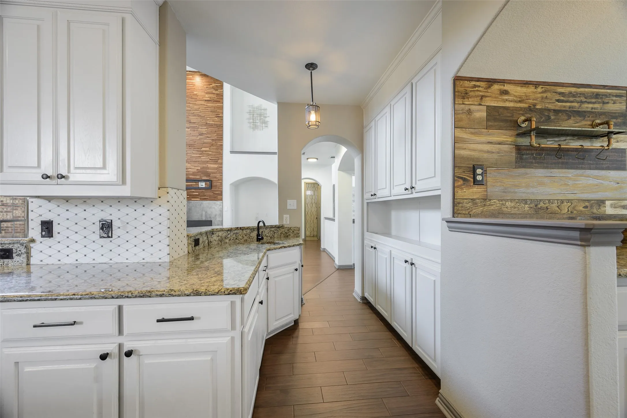Single Family Residence For Rent in Denton County , 5170 Mohegan Lane, Frisco, Texas 75034, 5 Bedroom, 4 Bathroom, 3 Garage spaces, 4,499 Sqft, built in 2002, mls#21346517, Real Estate Agent in Frisco, Homes For Rent in Denton county, Homes For Rent in Frisco, Realtor in Frisco Texas, Real Estate Brokerage Independent Realty Texas, Luminita Cordes Realtor