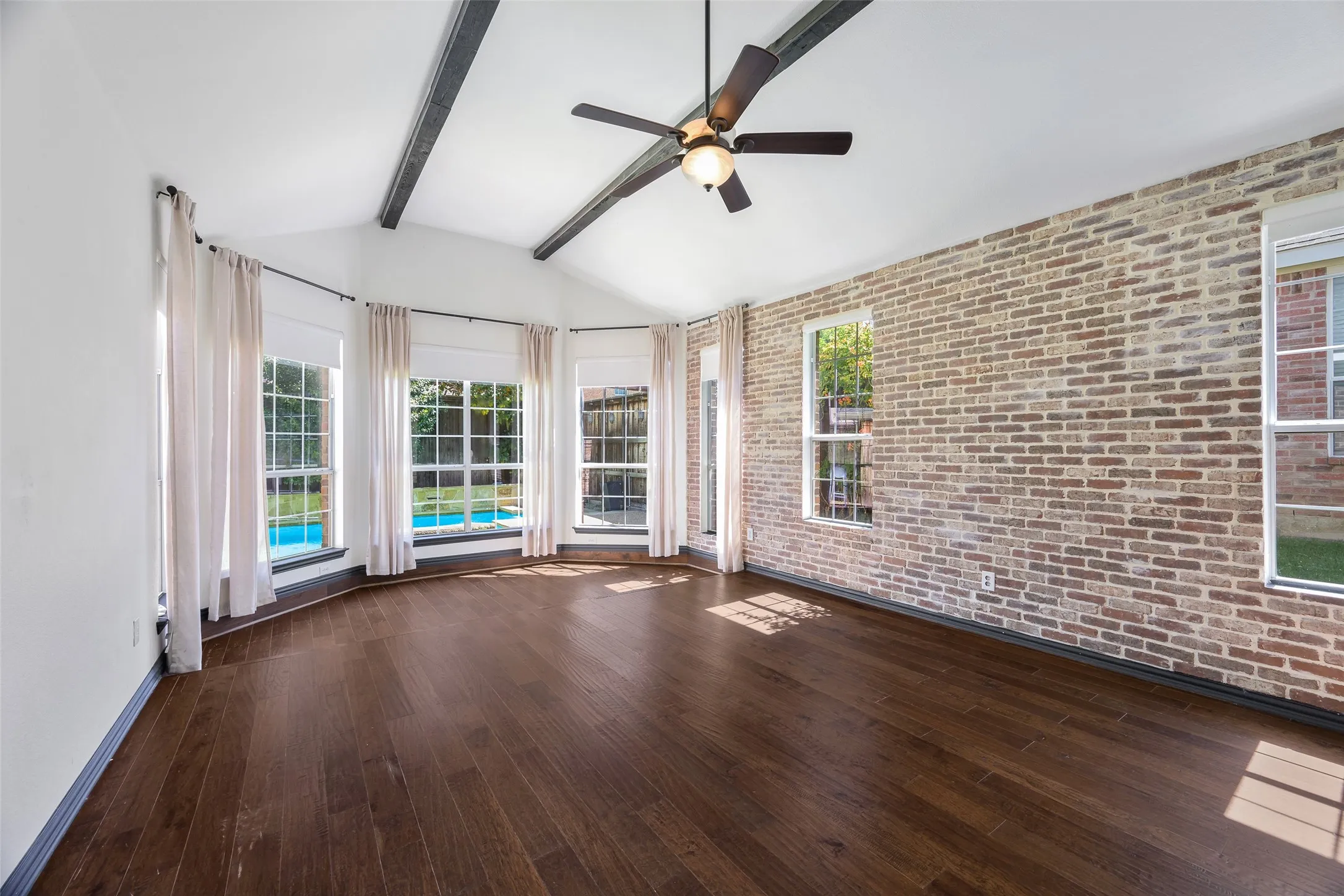Single Family Residence For Rent in Denton County , 5170 Mohegan Lane, Frisco, Texas 75034, 5 Bedroom, 4 Bathroom, 3 Garage spaces, 4,499 Sqft, built in 2002, mls#21346517, Real Estate Agent in Frisco, Homes For Rent in Denton county, Homes For Rent in Frisco, Realtor in Frisco Texas, Real Estate Brokerage Independent Realty Texas, Luminita Cordes Realtor