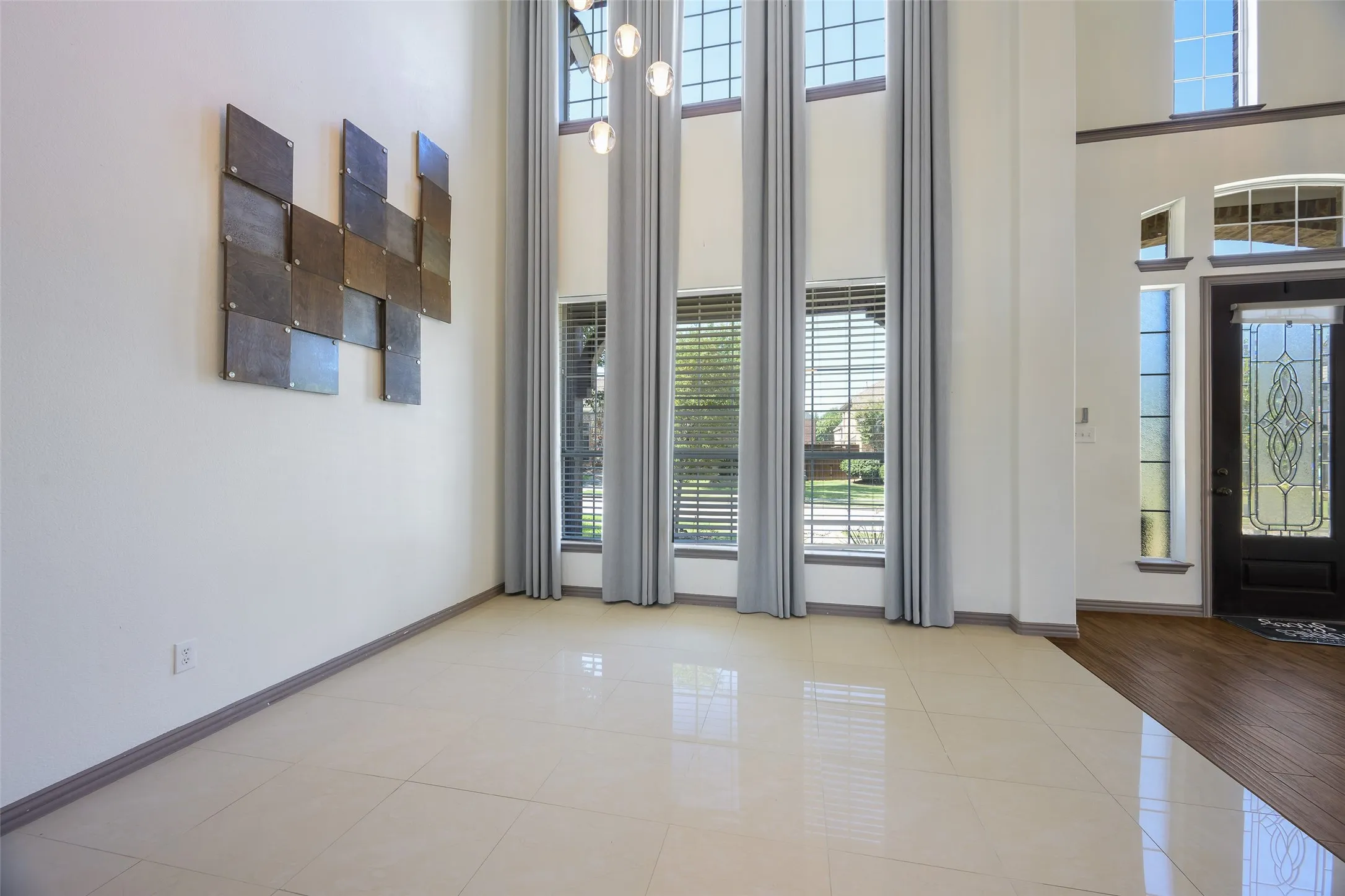 Single Family Residence For Rent in Denton County , 5170 Mohegan Lane, Frisco, Texas 75034, 5 Bedroom, 4 Bathroom, 3 Garage spaces, 4,499 Sqft, built in 2002, mls#21346517, Real Estate Agent in Frisco, Homes For Rent in Denton county, Homes For Rent in Frisco, Realtor in Frisco Texas, Real Estate Brokerage Independent Realty Texas, Luminita Cordes Realtor