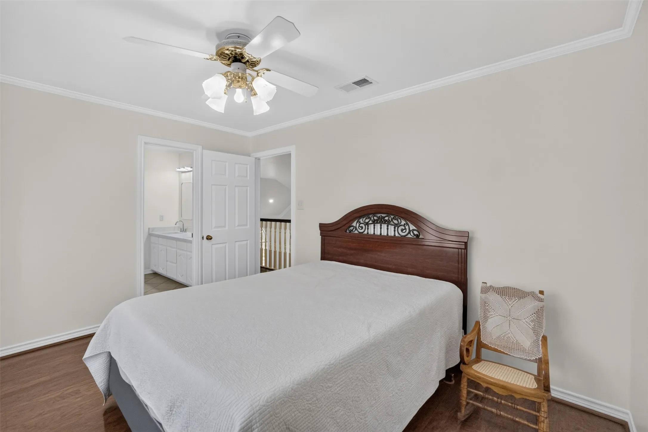Single Family Residence For Sale in Tarrant County , 2805 Pine View Drive, Grapevine, Texas 76051, 4 Bedrooms, 3 Bathrooms, 2 Garage spaces, 2,912 Sqft, built in 1987, Price $769,900, mls#21345266, Real Estate Agent in Grapevine, Homes For Sale in Tarrant county, Homes For Sale in Grapevine, Realtor in Grapevine Texas, Real Estate Brokerage Independent Realty Texas, Luminita Cordes Realtor