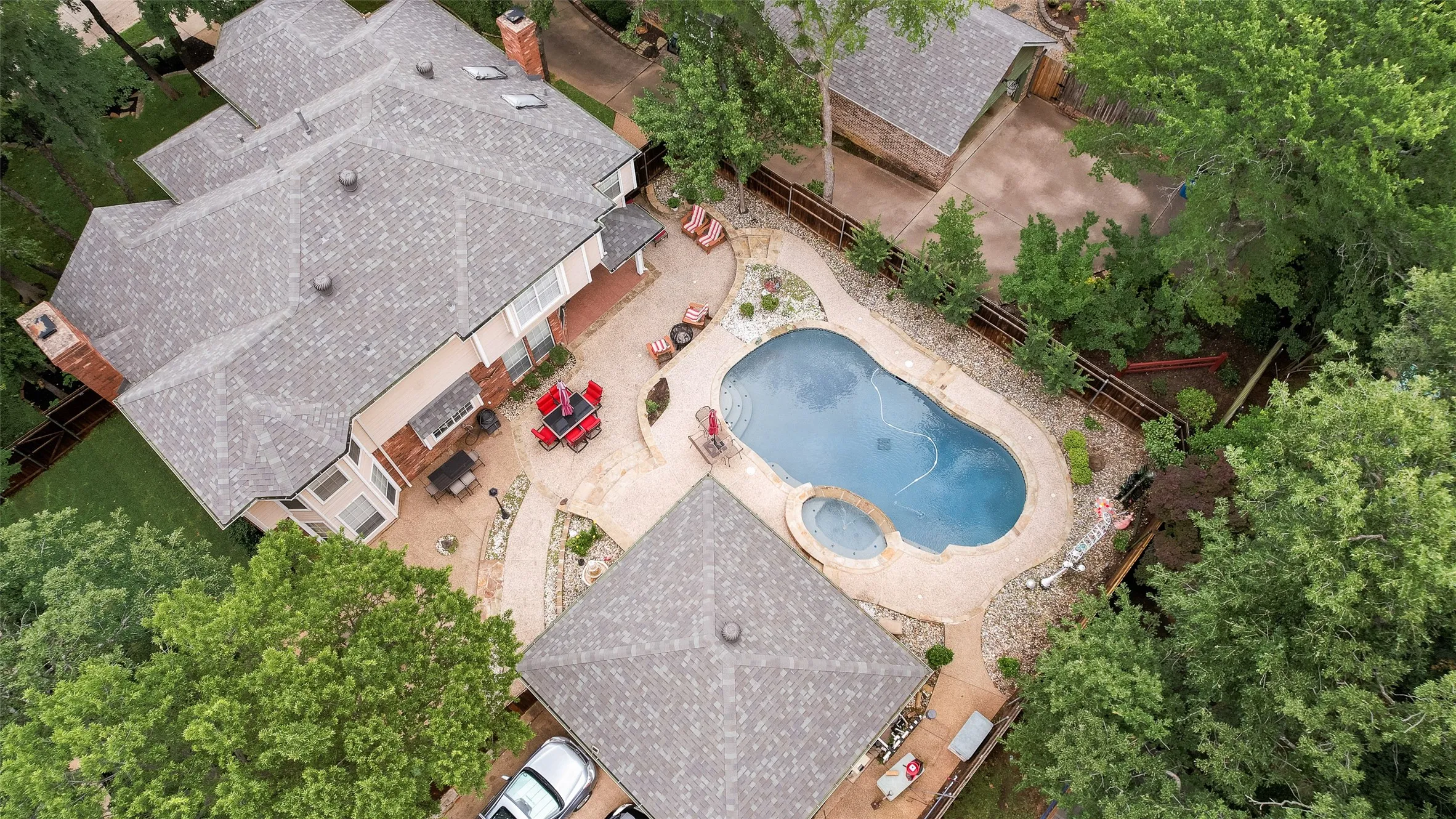 Single Family Residence For Sale in Tarrant County , 2805 Pine View Drive, Grapevine, Texas 76051, 4 Bedrooms, 3 Bathrooms, 2 Garage spaces, 2,912 Sqft, built in 1987, Price $769,900, mls#21345266, Real Estate Agent in Grapevine, Homes For Sale in Tarrant county, Homes For Sale in Grapevine, Realtor in Grapevine Texas, Real Estate Brokerage Independent Realty Texas, Luminita Cordes Realtor