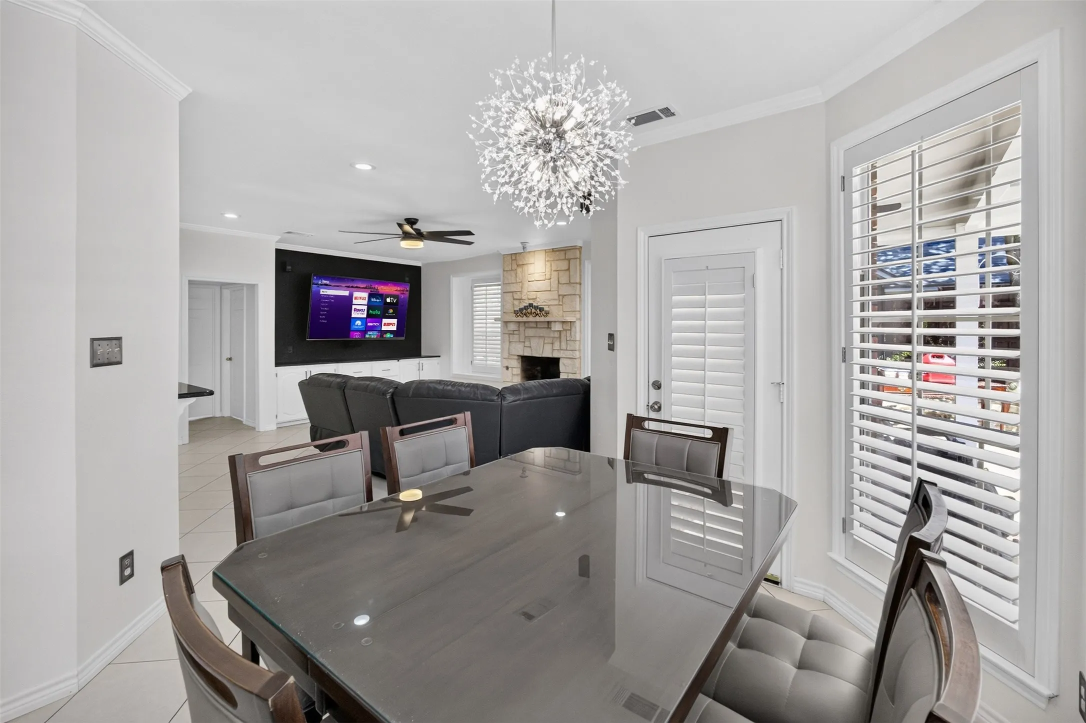 Single Family Residence For Sale in Tarrant County , 2805 Pine View Drive, Grapevine, Texas 76051, 4 Bedrooms, 3 Bathrooms, 2 Garage spaces, 2,912 Sqft, built in 1987, Price $769,900, mls#21345266, Real Estate Agent in Grapevine, Homes For Sale in Tarrant county, Homes For Sale in Grapevine, Realtor in Grapevine Texas, Real Estate Brokerage Independent Realty Texas, Luminita Cordes Realtor