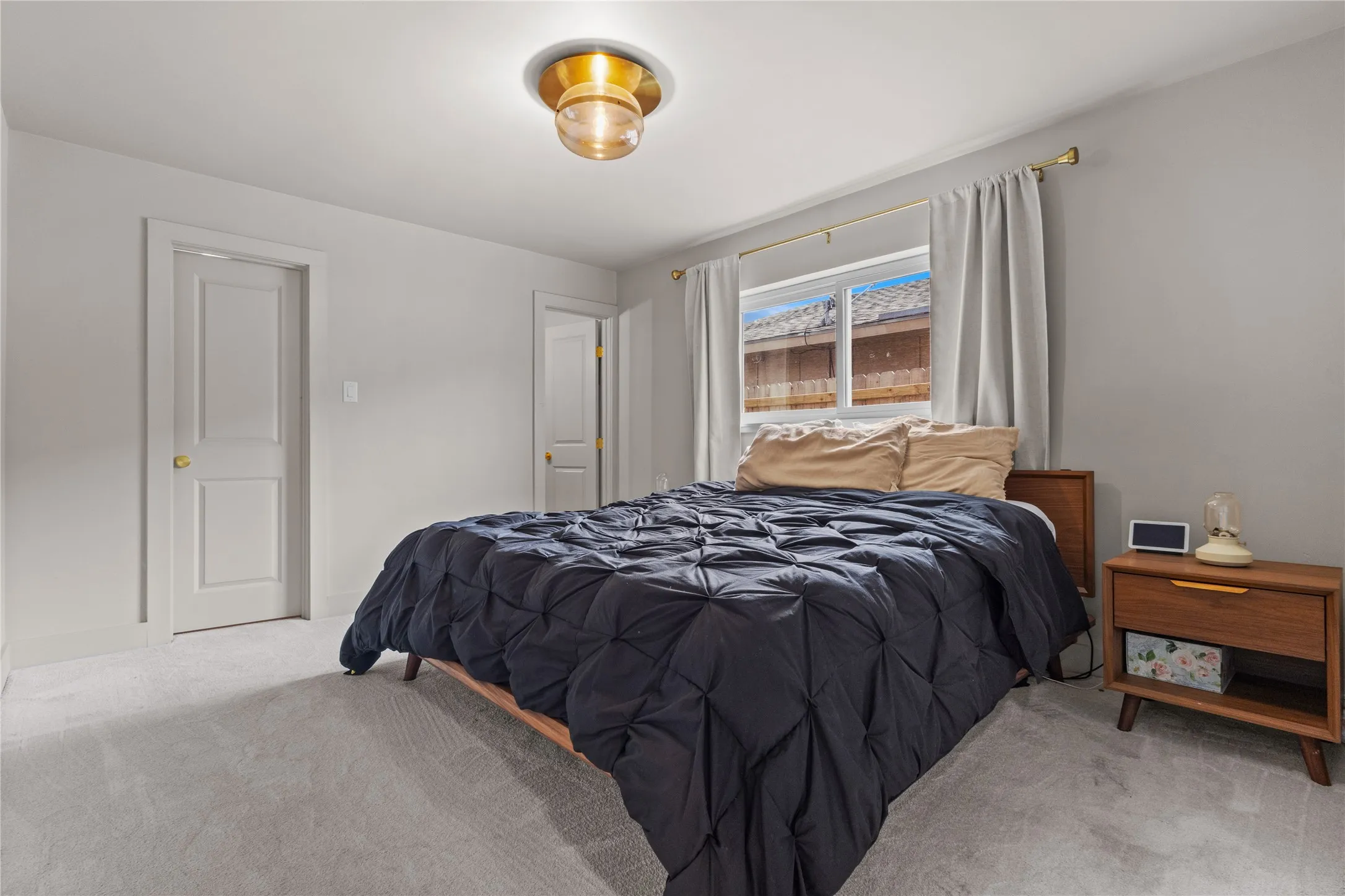 Single Family Residence For Sale in Dallas County , 6219 Cedar Lane, Rowlett, Texas 75089, 3 Bedroom, 2 Bathroom, 2 Garage spaces, 1,476 Sqft, built in 1973, mls#21346495, Real Estate Agent in Rowlett, Homes For Sale in Dallas county, Homes For Sale in Rowlett, Realtor in Rowlett Texas, Real Estate Brokerage Independent Realty Texas, Luminita Cordes Realtor