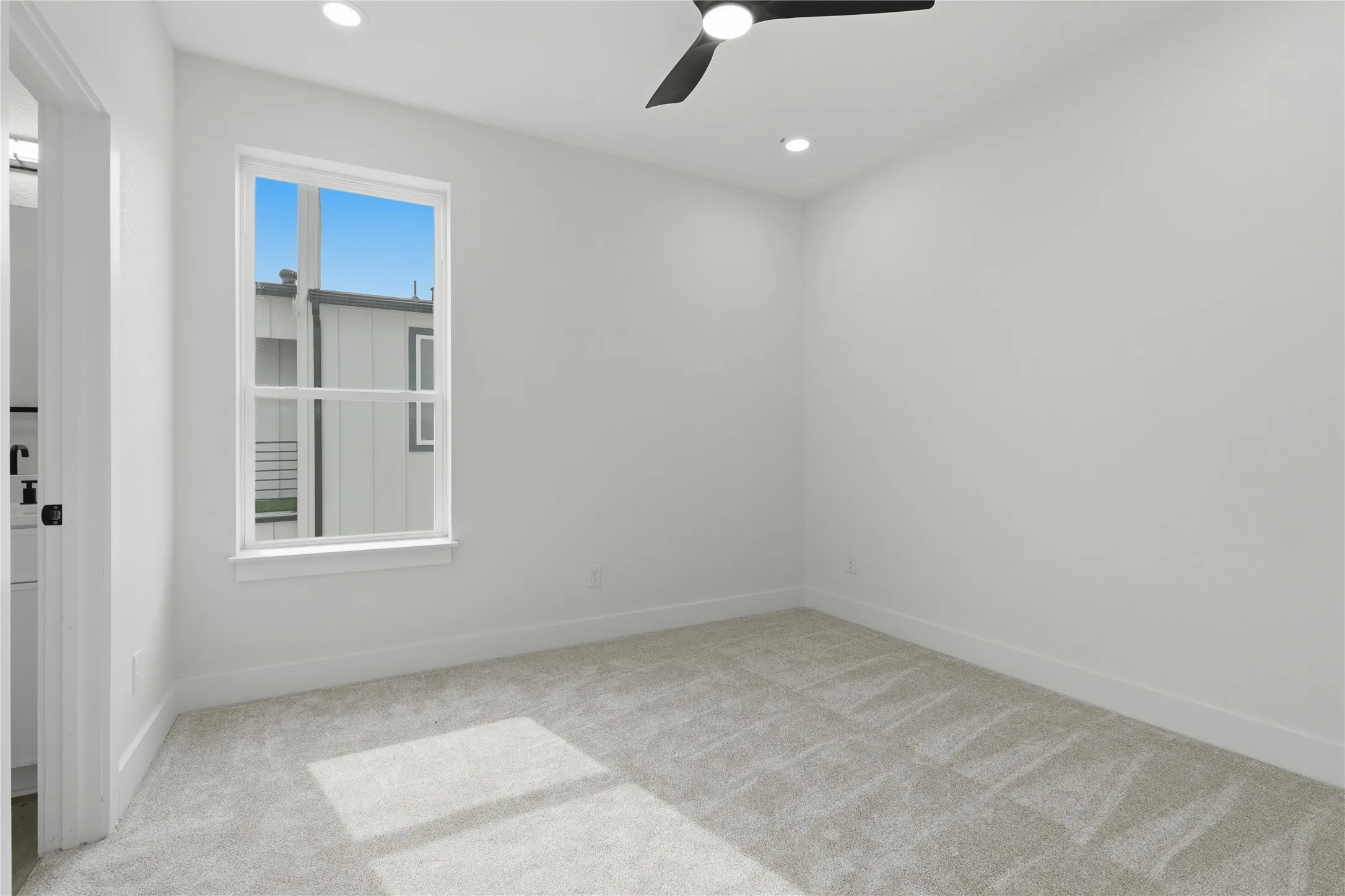 Single Family Residence For Sale in Dallas County , 3905 Blue Ridge Boulevard, Dallas, Texas 75233, 4 Bedroom, 5 Bathroom, 2 Garage spaces, 2,528 Sqft, built in 2026, mls#21341446, Real Estate Agent in Dallas, Homes For Sale in Dallas county, Homes For Sale in Dallas, Realtor in Dallas Texas, Real Estate Brokerage Independent Realty Texas, Luminita Cordes Realtor