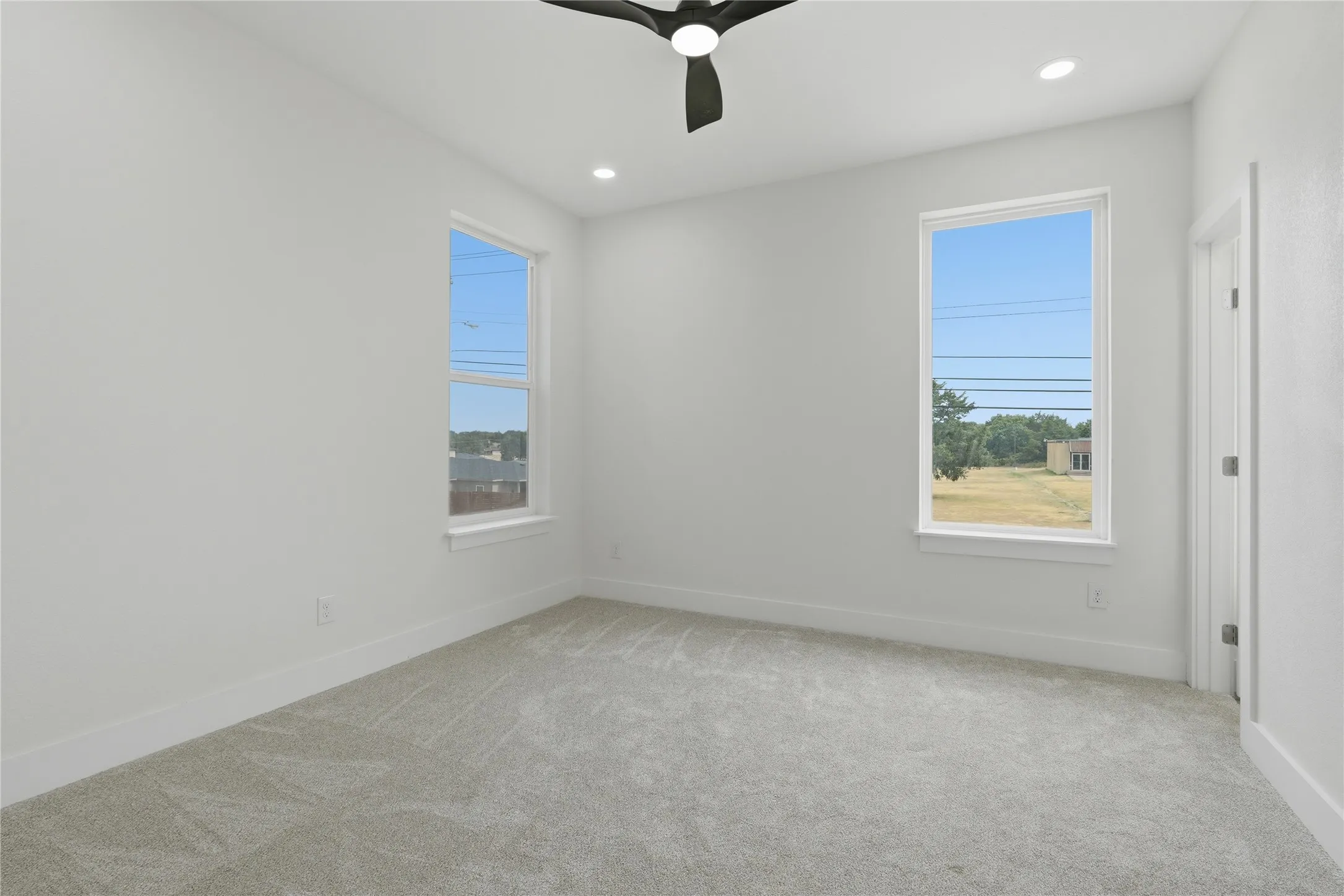 Single Family Residence For Sale in Dallas County , 3905 Blue Ridge Boulevard, Dallas, Texas 75233, 4 Bedroom, 5 Bathroom, 2 Garage spaces, 2,528 Sqft, built in 2026, mls#21341446, Real Estate Agent in Dallas, Homes For Sale in Dallas county, Homes For Sale in Dallas, Realtor in Dallas Texas, Real Estate Brokerage Independent Realty Texas, Luminita Cordes Realtor