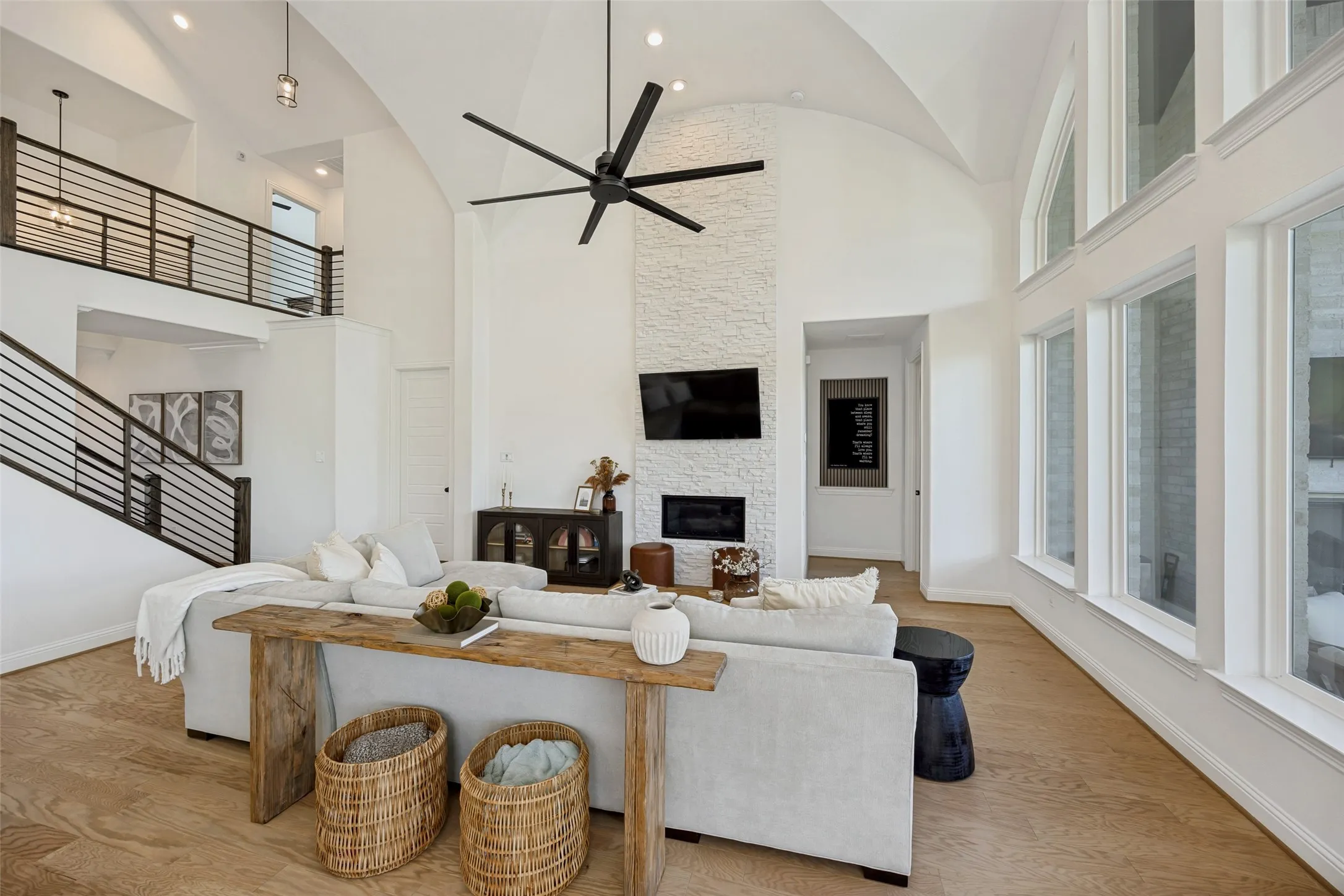 Single Family Residence For Sale in Collin County , 1516 Portico Place, Mc Kinney, Texas 75069, 5 Bedroom, 4 Bathroom, 2 Garage spaces, 3,196 Sqft, built in 2023, mls#21345795, Real Estate Agent in Mc Kinney, Homes For Sale in Collin county, Homes For Sale in Mc Kinney, Realtor in Mc Kinney Texas, Real Estate Brokerage Independent Realty Texas, Luminita Cordes Realtor