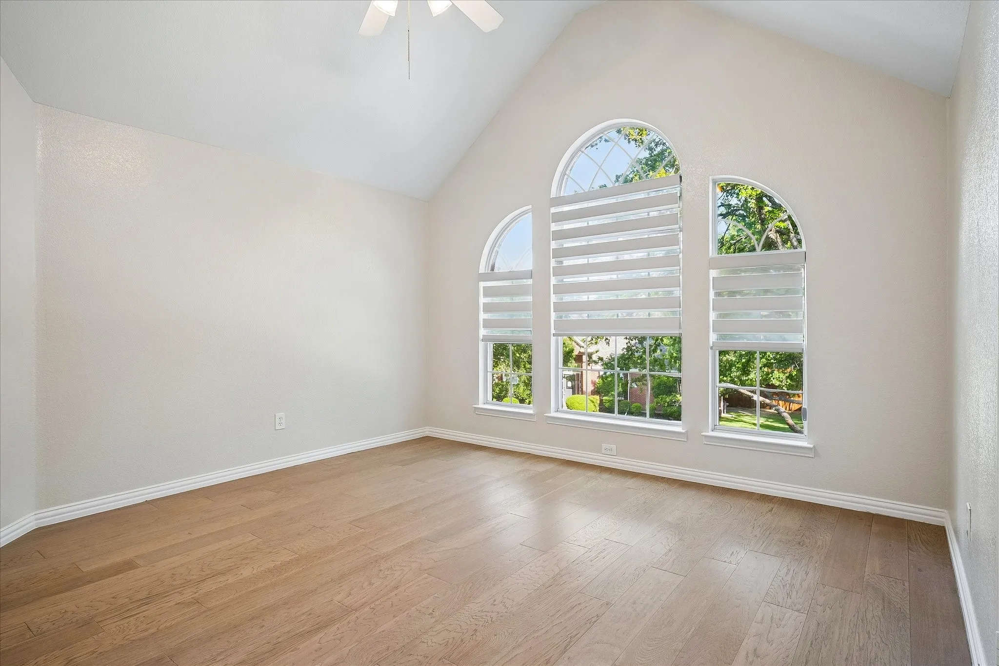 Single Family Residence For Sale in Denton County , 1600 Shadywood Lane, Flower Mound, Texas 75028, 5 Bedroom, 3 Bathroom, 2 Garage spaces, 3,244 Sqft, built in 1994, mls#21345632, Real Estate Agent in Flower Mound, Homes For Sale in Denton county, Homes For Sale in Flower Mound, Realtor in Flower Mound Texas, Real Estate Brokerage Independent Realty Texas, Luminita Cordes Realtor