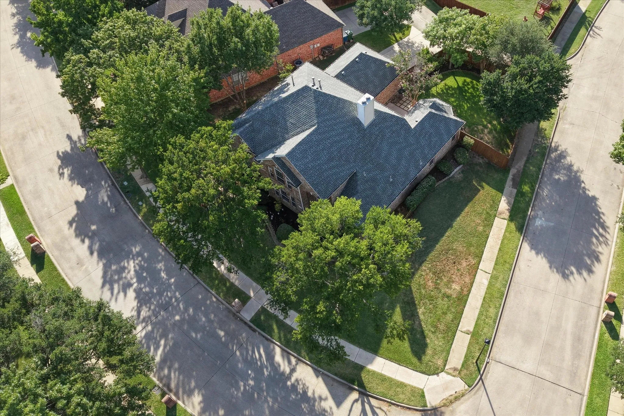 Single Family Residence For Sale in Denton County , 1600 Shadywood Lane, Flower Mound, Texas 75028, 5 Bedroom, 3 Bathroom, 2 Garage spaces, 3,244 Sqft, built in 1994, mls#21345632, Real Estate Agent in Flower Mound, Homes For Sale in Denton county, Homes For Sale in Flower Mound, Realtor in Flower Mound Texas, Real Estate Brokerage Independent Realty Texas, Luminita Cordes Realtor
