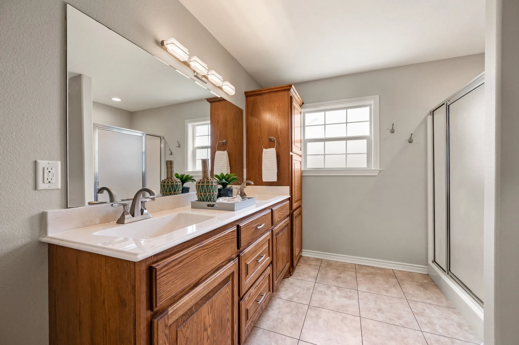 Single Family Residence For Sale in Navarro County , 9888 NW County Road 2221, Barry, Texas 75102, 3 Bedroom, 2 Bathroom, Garage spaces, 1,972 Sqft, built in 2018, mls#21339525, Real Estate Agent in Barry, Homes For Sale in Navarro county, Homes For Sale in Barry, Realtor in Barry Texas, Real Estate Brokerage Independent Realty Texas, Luminita Cordes Realtor