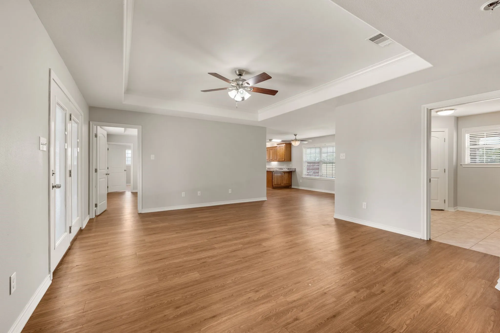Single Family Residence For Sale in Navarro County , 9888 NW County Road 2221, Barry, Texas 75102, 3 Bedroom, 2 Bathroom, Garage spaces, 1,972 Sqft, built in 2018, mls#21339525, Real Estate Agent in Barry, Homes For Sale in Navarro county, Homes For Sale in Barry, Realtor in Barry Texas, Real Estate Brokerage Independent Realty Texas, Luminita Cordes Realtor
