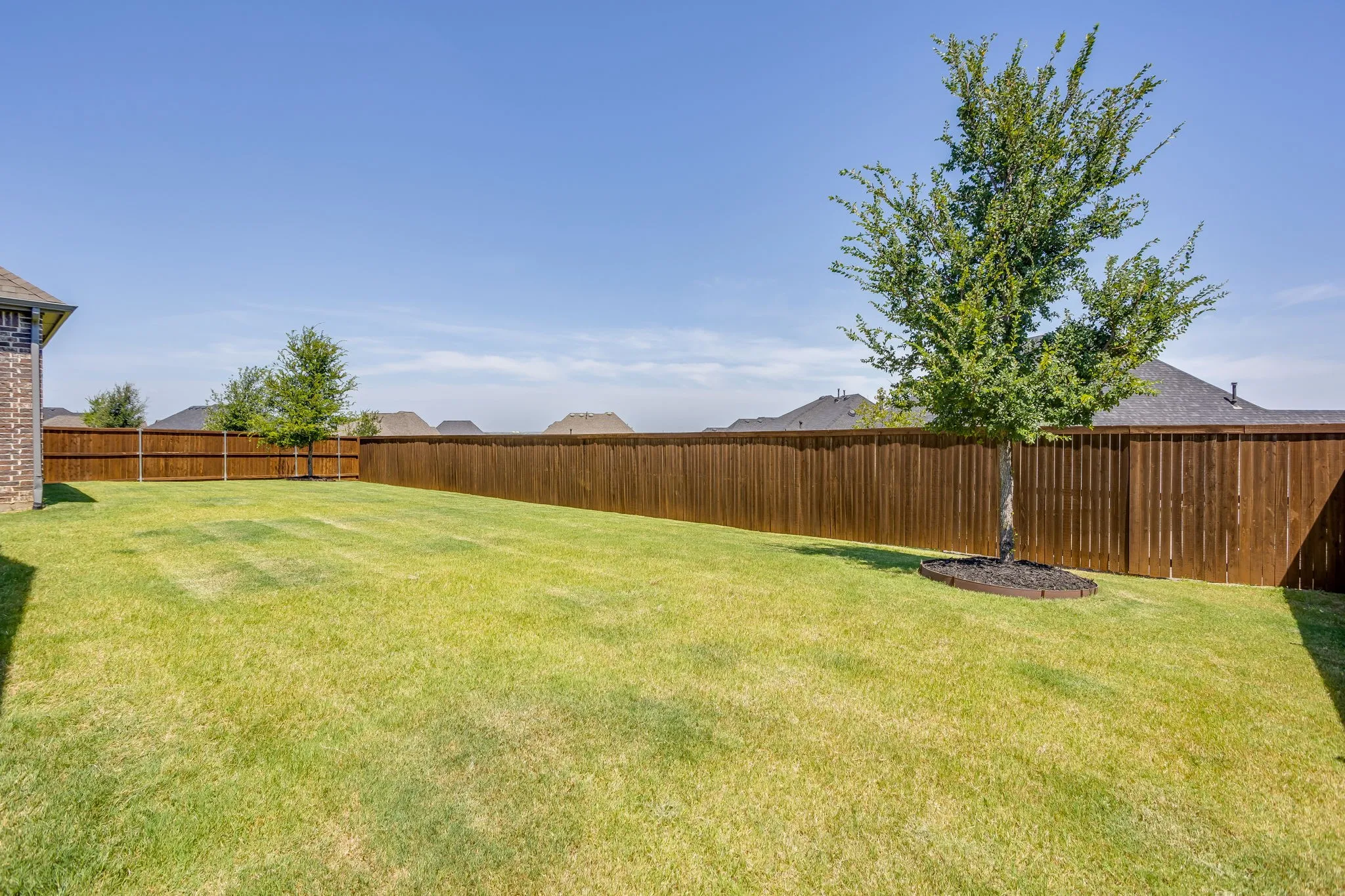 Single Family Residence For Sale in Tarrant County , 535 Syracuse Street, Haslet, Texas 76052, 4 Bedroom, 4 Bathroom, 3 Garage spaces, 3,300 Sqft, built in 2023, mls#21340609, Real Estate Agent in Haslet, Homes For Sale in Tarrant county, Homes For Sale in Haslet, Realtor in Haslet Texas, Real Estate Brokerage Independent Realty Texas, Luminita Cordes Realtor