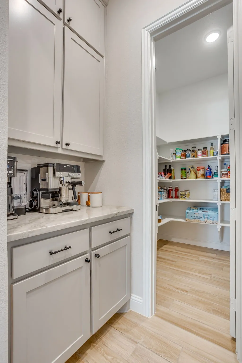 Single Family Residence For Sale in Tarrant County , 535 Syracuse Street, Haslet, Texas 76052, 4 Bedroom, 4 Bathroom, 3 Garage spaces, 3,300 Sqft, built in 2023, mls#21340609, Real Estate Agent in Haslet, Homes For Sale in Tarrant county, Homes For Sale in Haslet, Realtor in Haslet Texas, Real Estate Brokerage Independent Realty Texas, Luminita Cordes Realtor