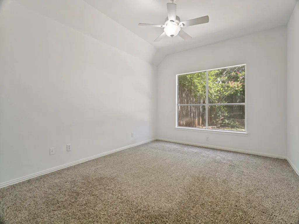 Single Family Residence For Sale in Tarrant County , 2152 Pritchard Drive, Grapevine, Texas 76051, 4 Bedroom, 3 Bathroom, 2 Garage spaces, 2,443 Sqft, built in 1995, mls#21345478, Real Estate Agent in Grapevine, Homes For Sale in Tarrant county, Homes For Sale in Grapevine, Realtor in Grapevine Texas, Real Estate Brokerage Independent Realty Texas, Luminita Cordes Realtor