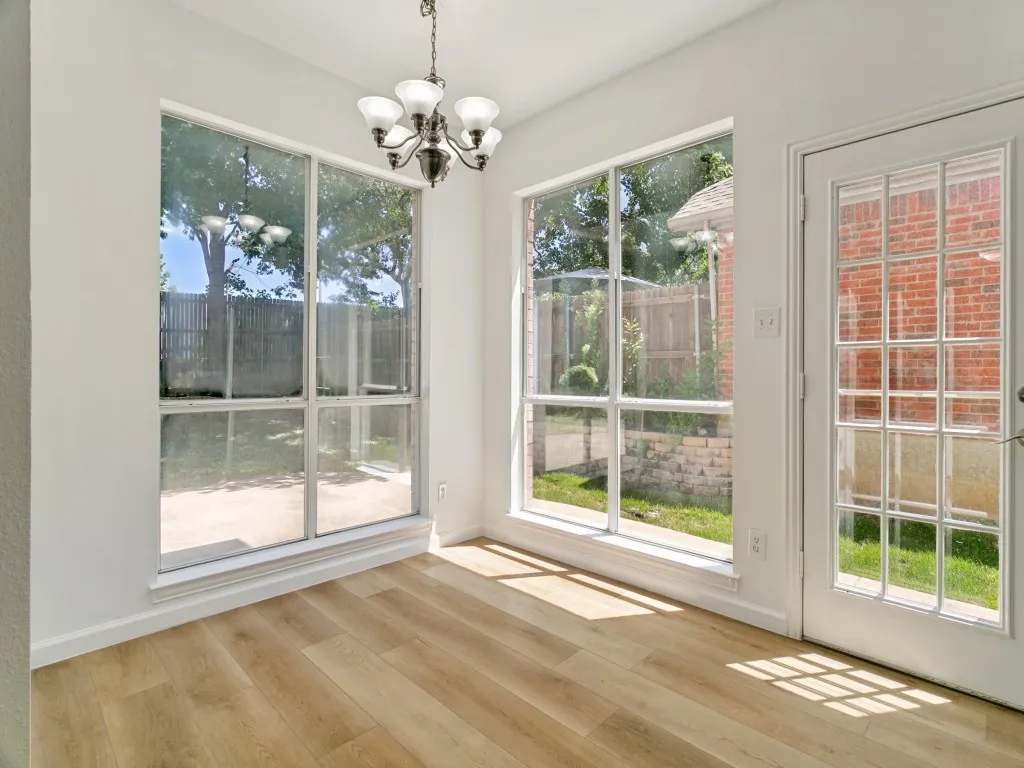 Single Family Residence For Sale in Tarrant County , 2152 Pritchard Drive, Grapevine, Texas 76051, 4 Bedroom, 3 Bathroom, 2 Garage spaces, 2,443 Sqft, built in 1995, mls#21345478, Real Estate Agent in Grapevine, Homes For Sale in Tarrant county, Homes For Sale in Grapevine, Realtor in Grapevine Texas, Real Estate Brokerage Independent Realty Texas, Luminita Cordes Realtor